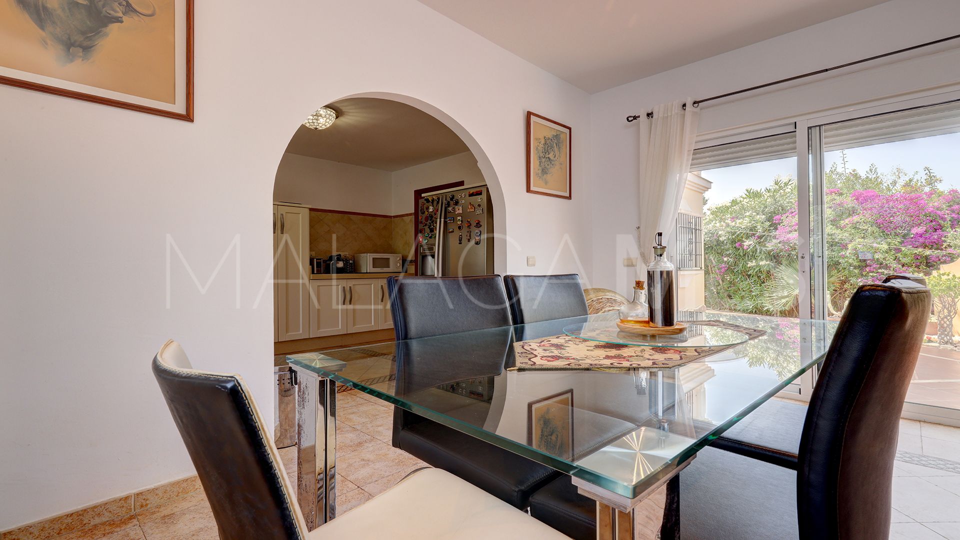 Villa for sale in Majestic with 5 bedrooms