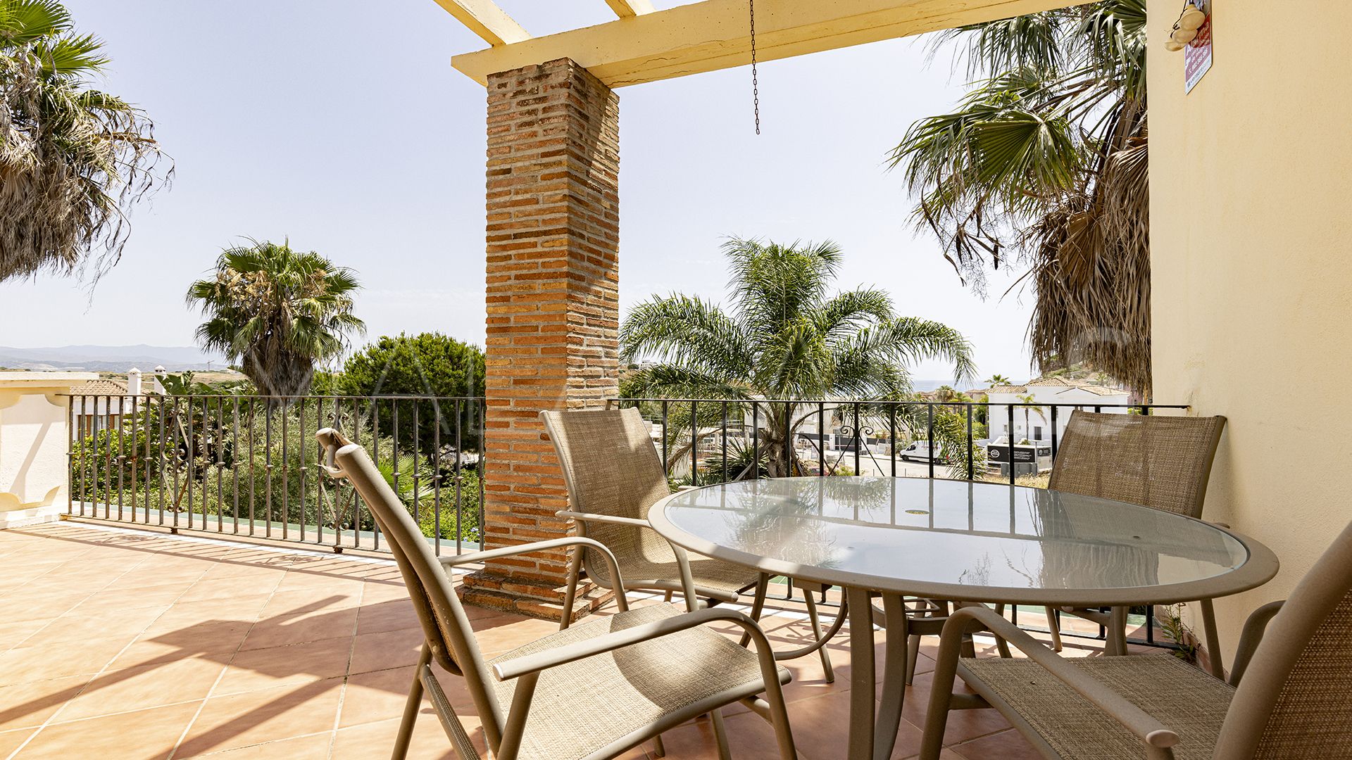 Villa for sale in Majestic with 5 bedrooms