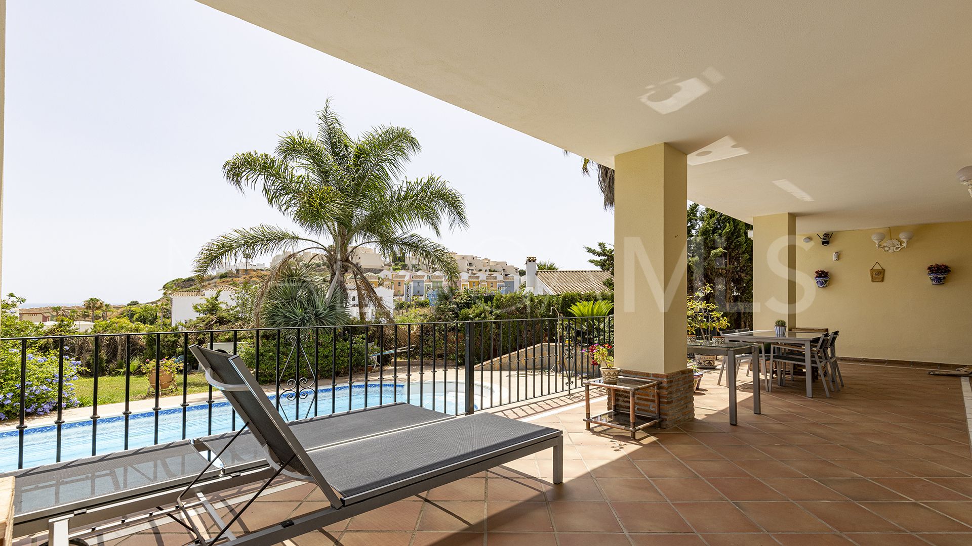 Villa for sale in Majestic with 5 bedrooms