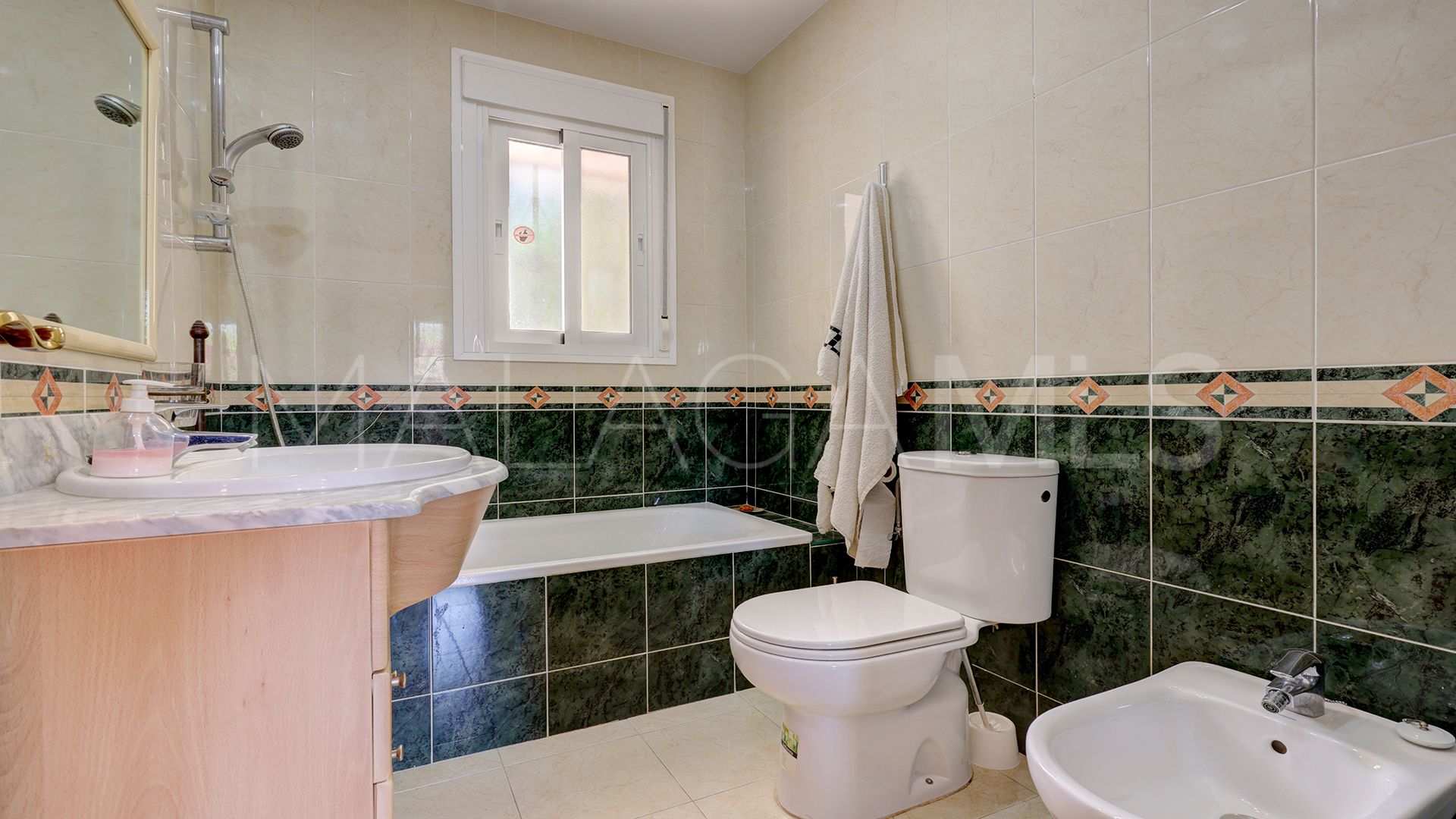 Villa for sale in Majestic with 5 bedrooms