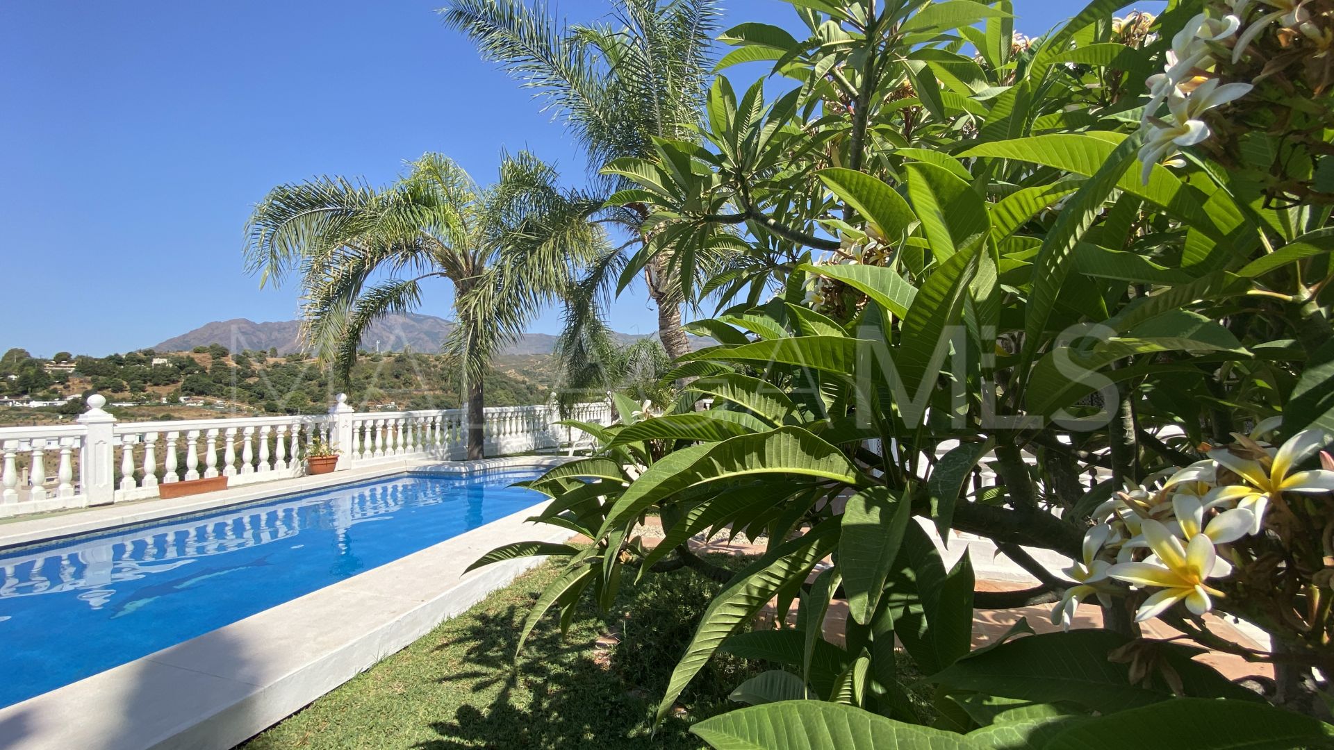 El Velerin 3 bedrooms finca for sale