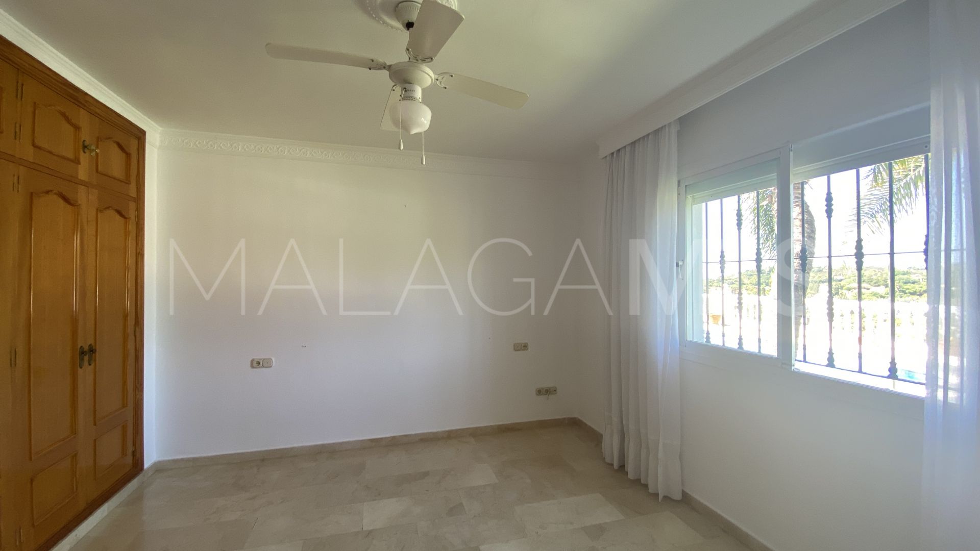 El Velerin 3 bedrooms finca for sale
