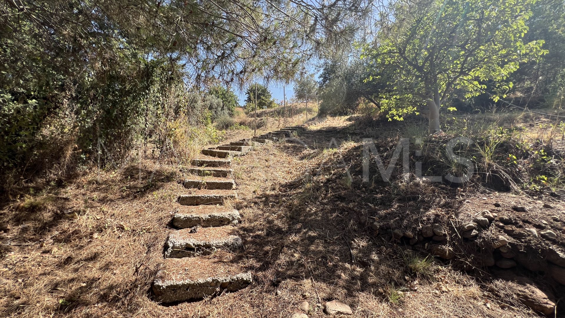 El Velerin 3 bedrooms finca for sale