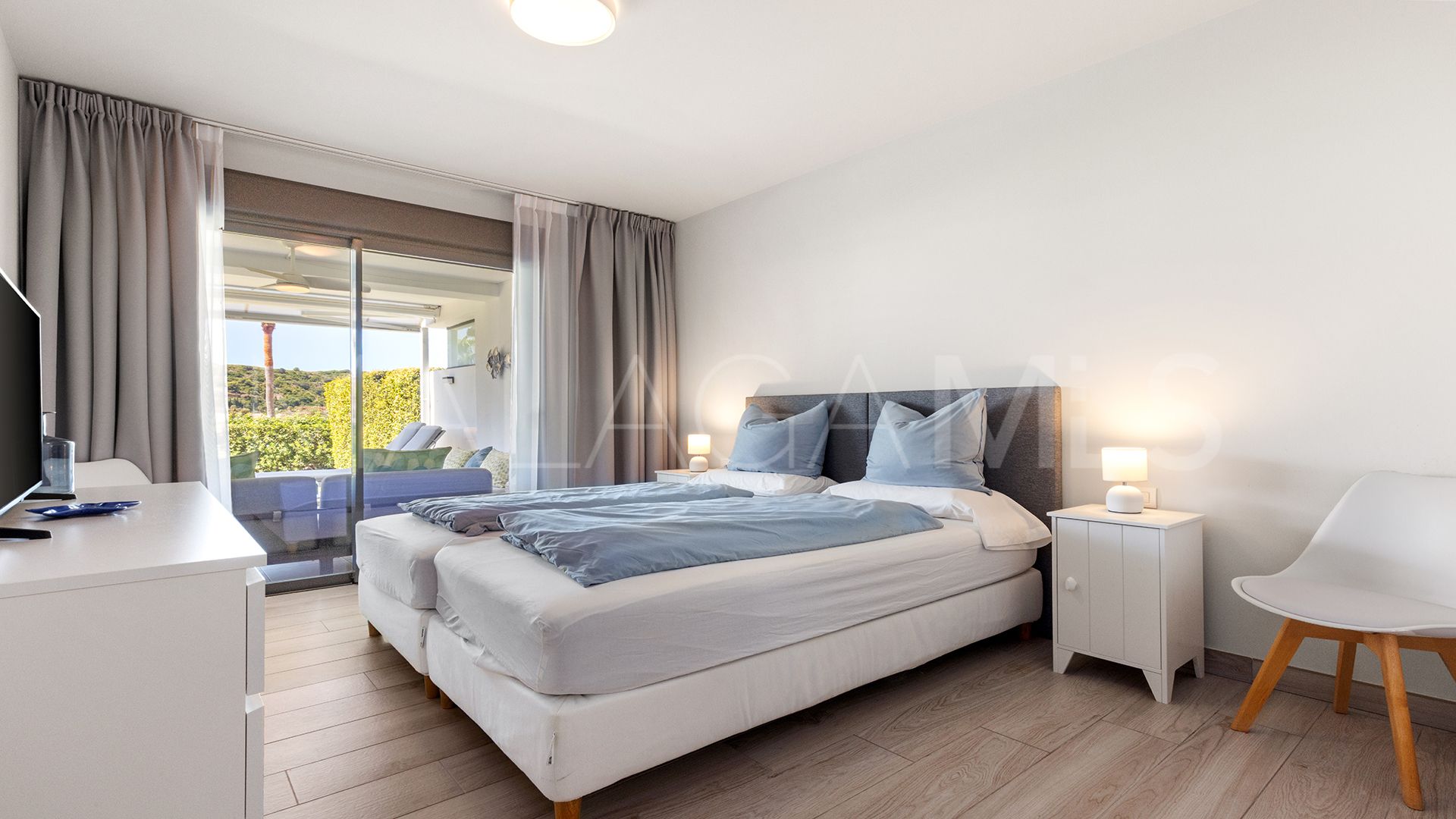 Lägenhet for sale in Casares Golf
