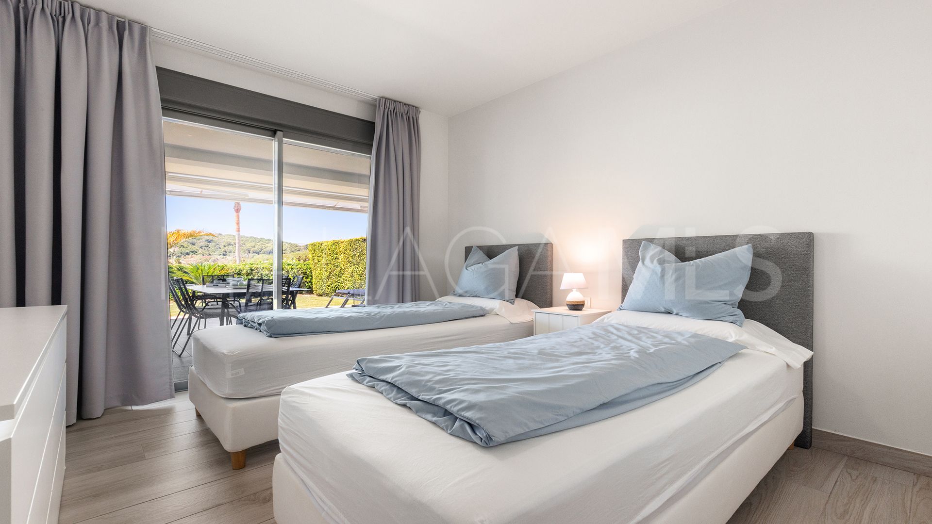 Lägenhet for sale in Casares Golf