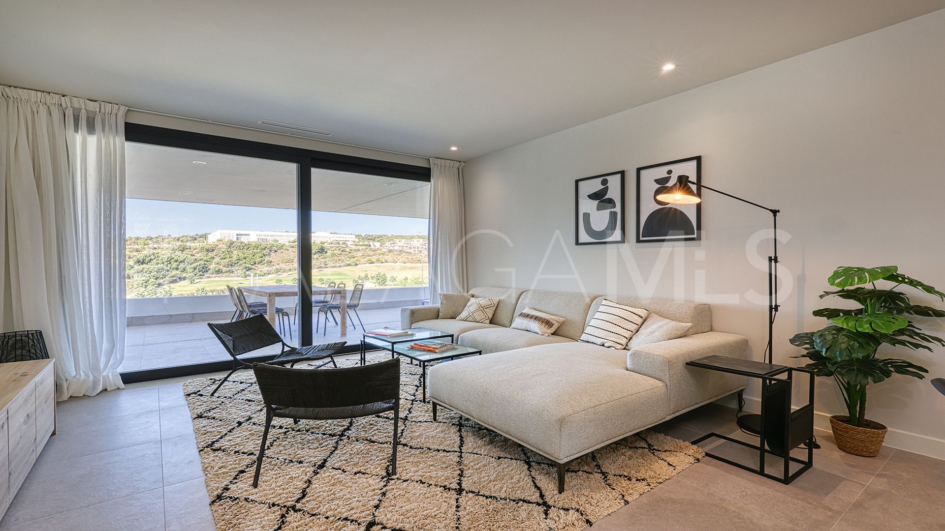 Appartement terrasse for sale in Azahar de Estepona