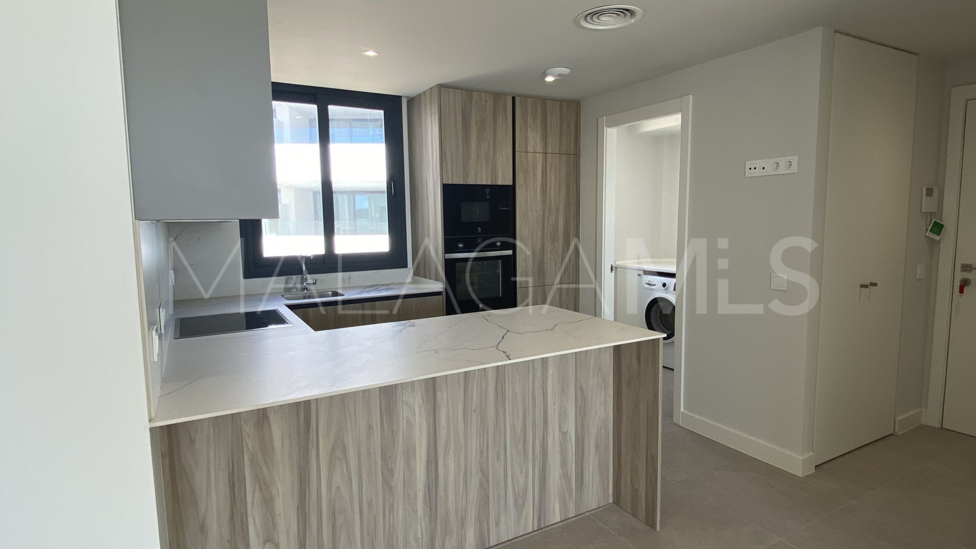 Appartement terrasse for sale in Azahar de Estepona