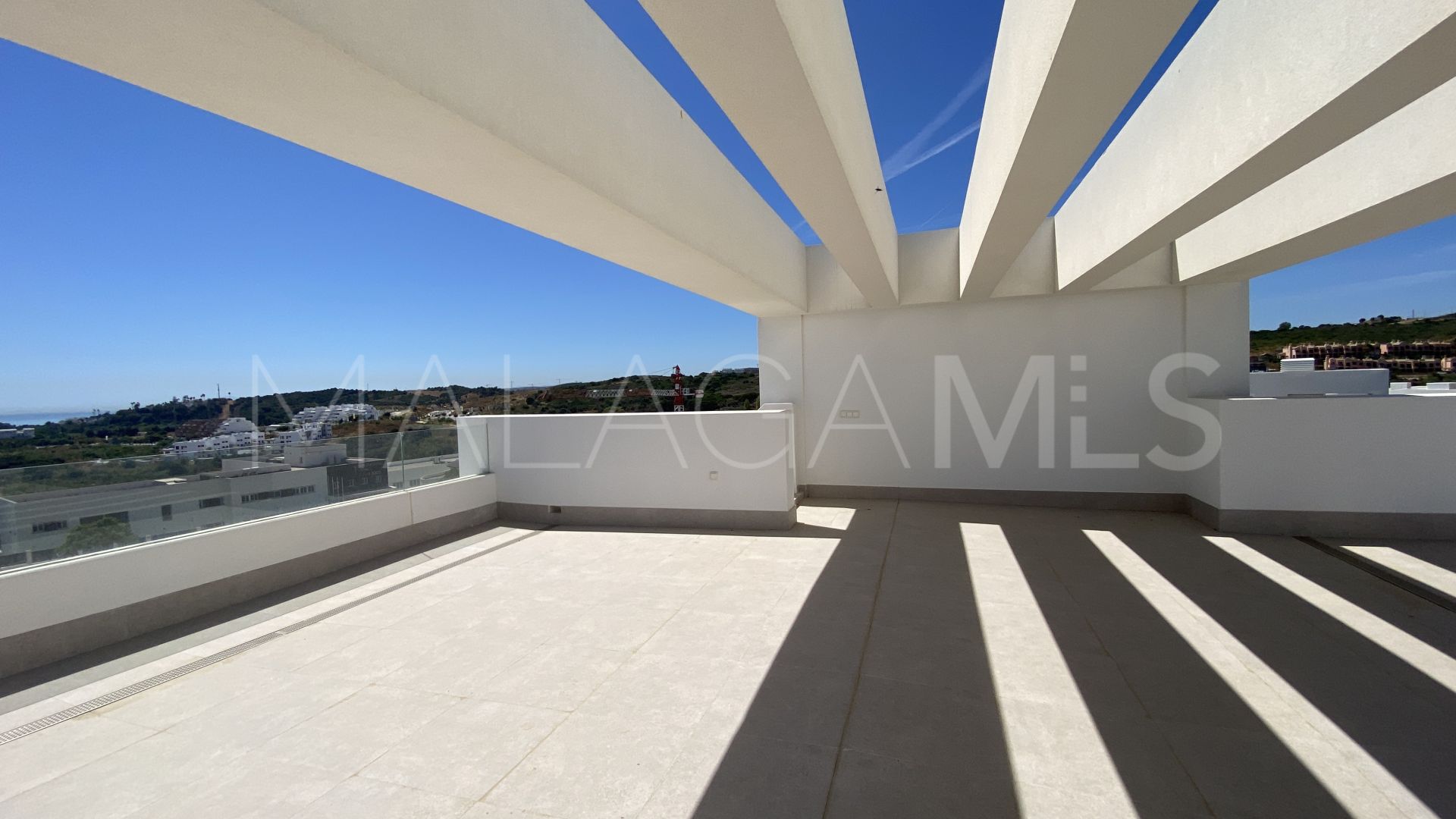 Appartement terrasse for sale in Azahar de Estepona