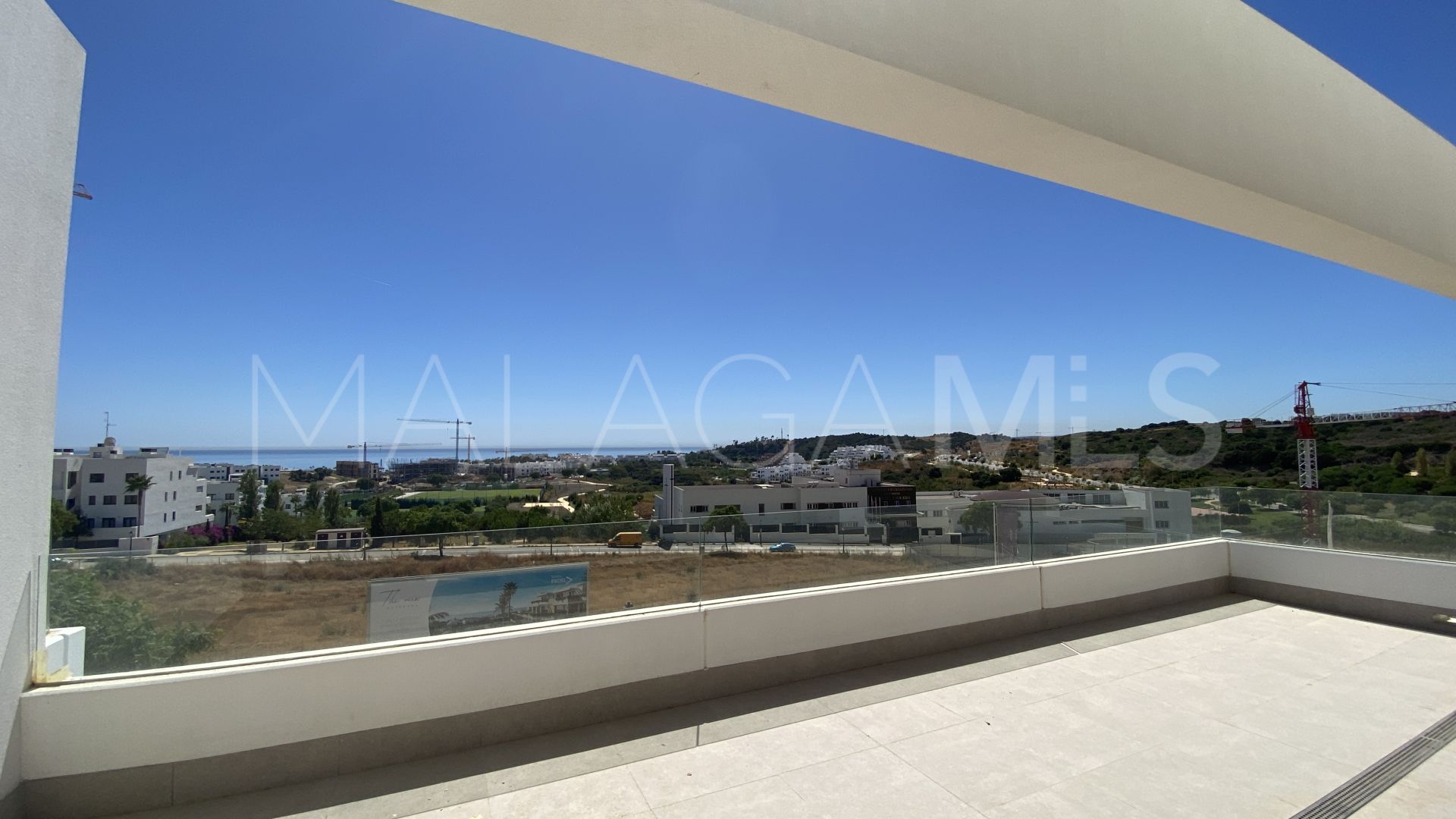 Appartement terrasse for sale in Azahar de Estepona