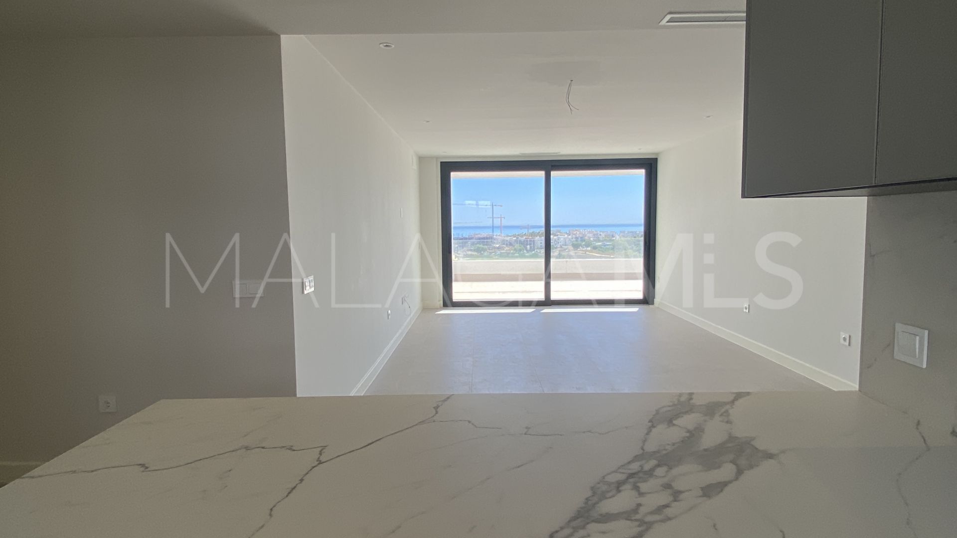 Appartement terrasse for sale in Azahar de Estepona