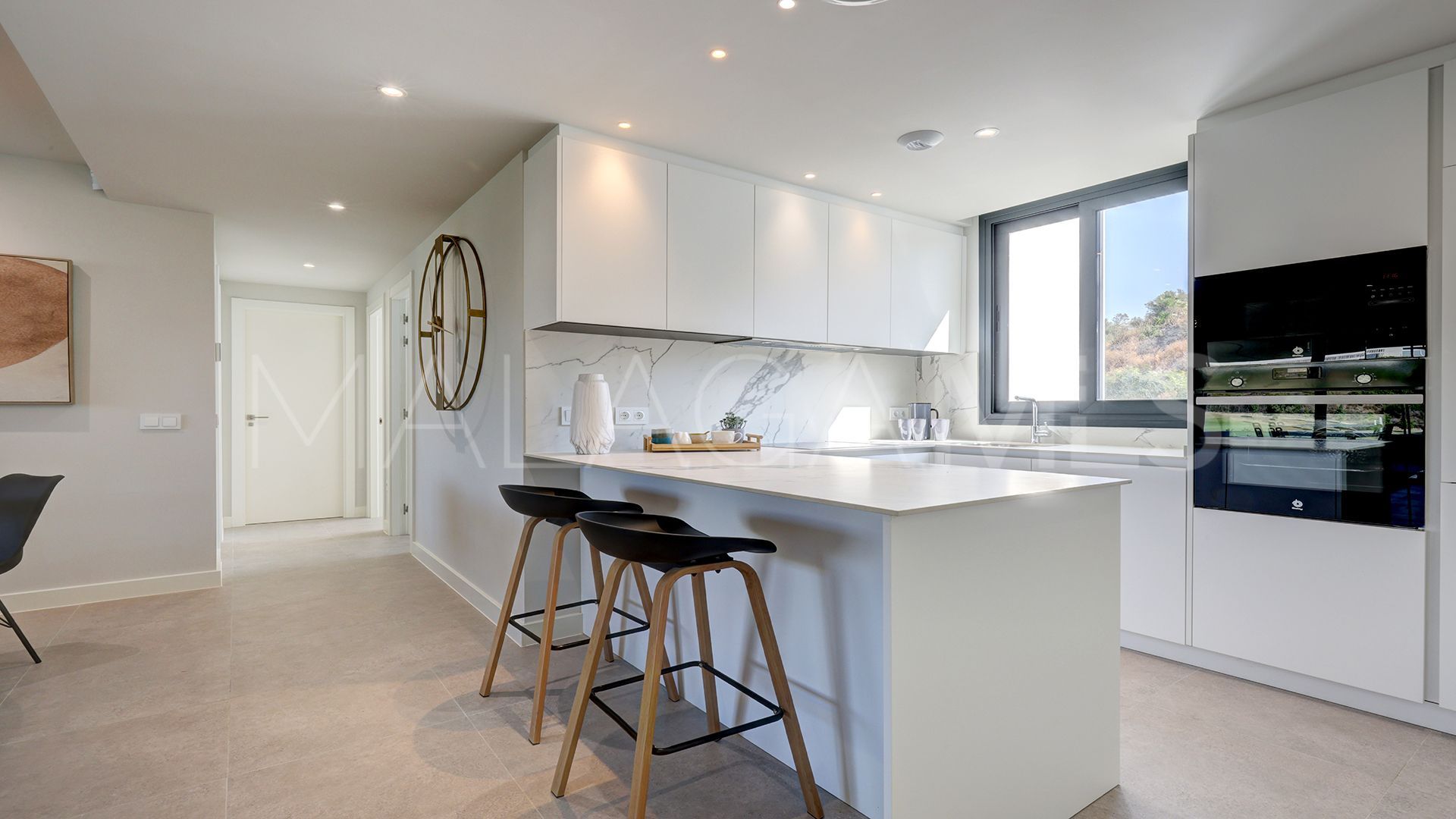 Appartement terrasse for sale in Azahar de Estepona
