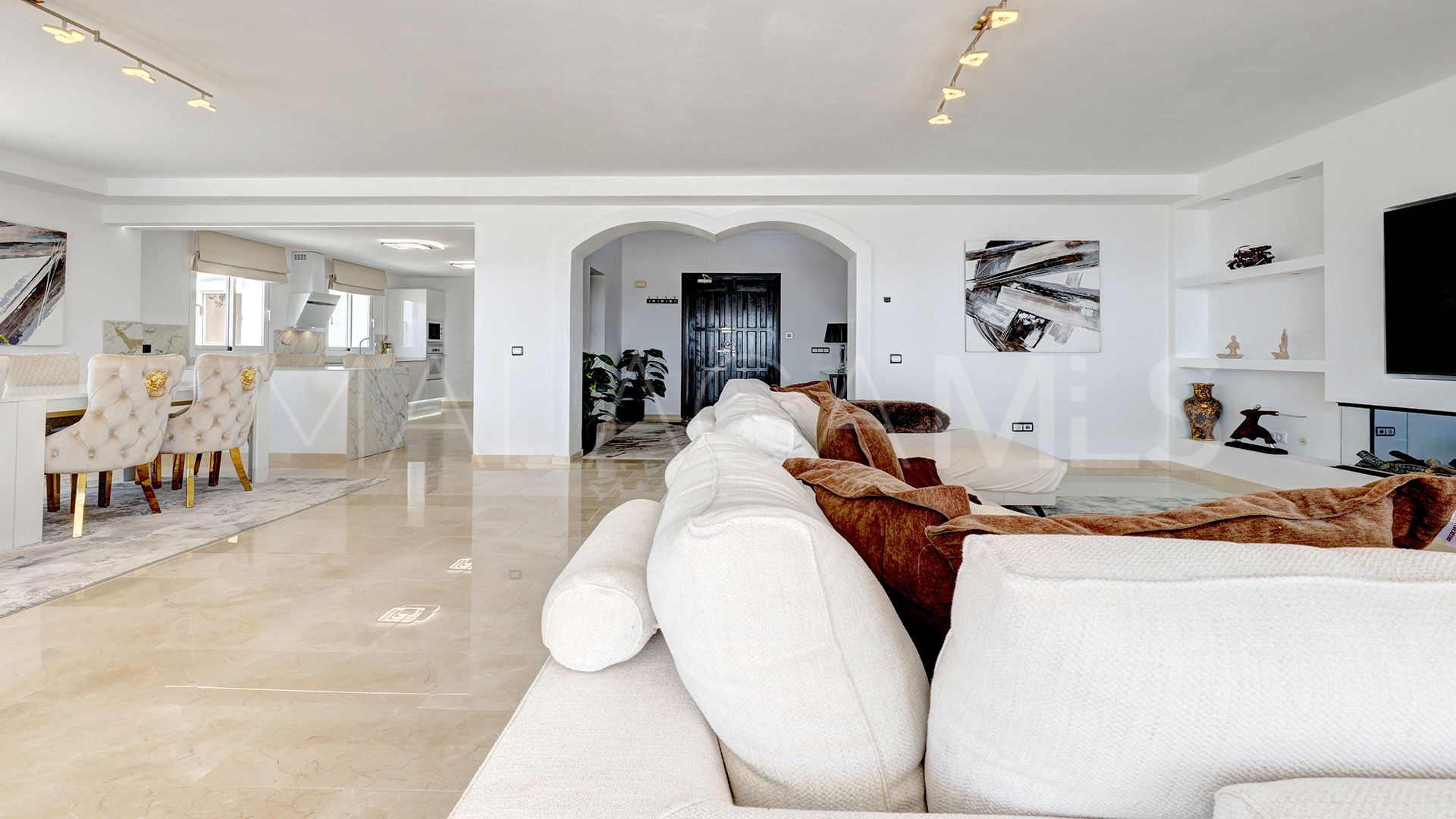 Villa for sale in Majestic