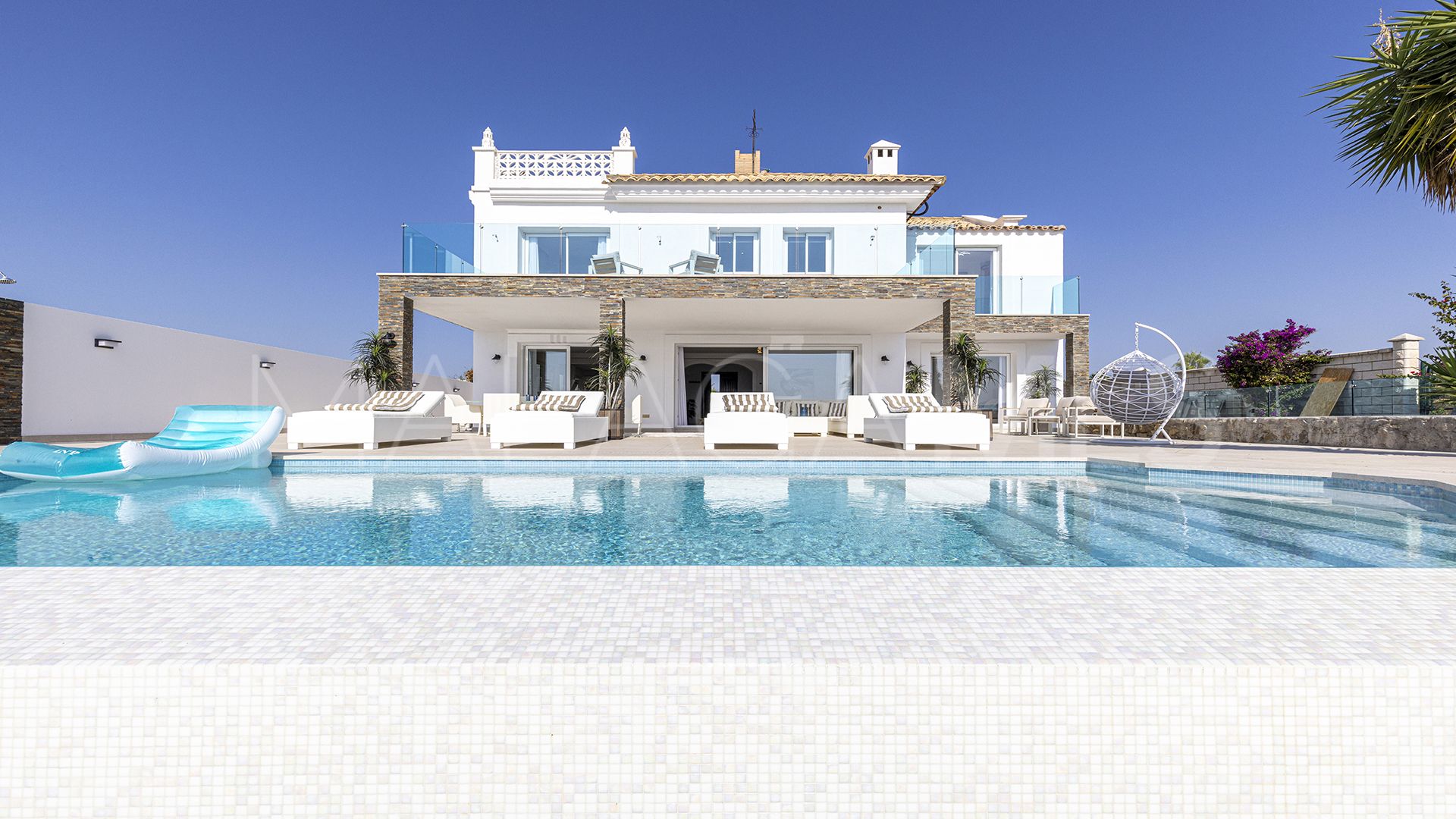 Villa for sale in Majestic