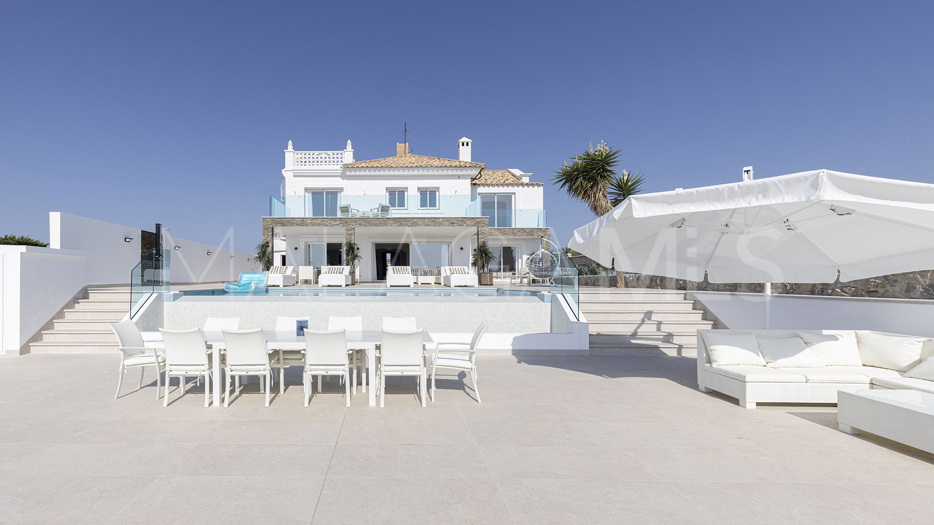 Villa for sale in Majestic