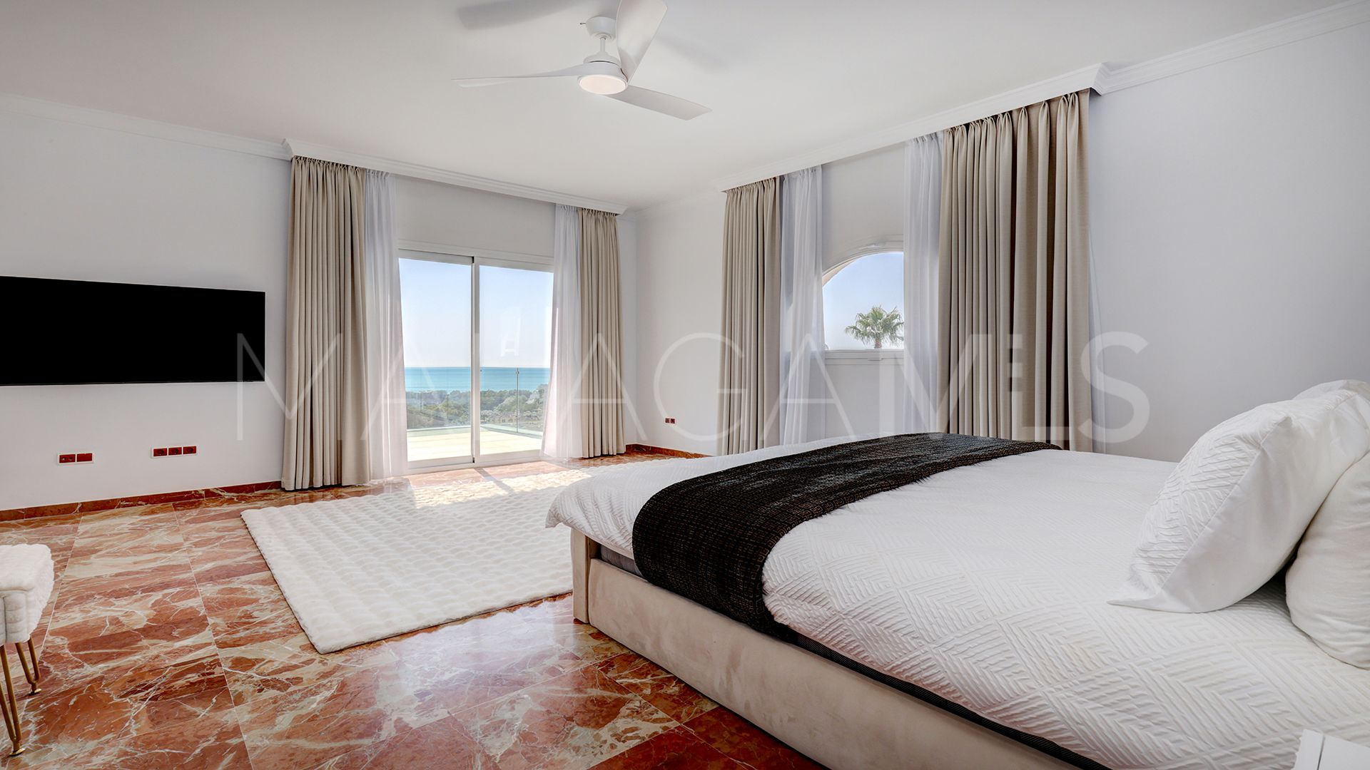 Villa for sale in Majestic