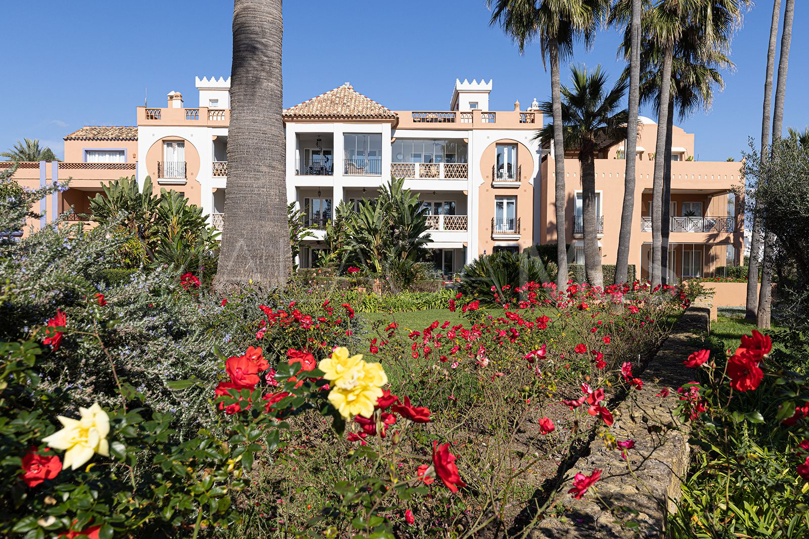 Bottenvåningslägenhet for sale in Casares Playa