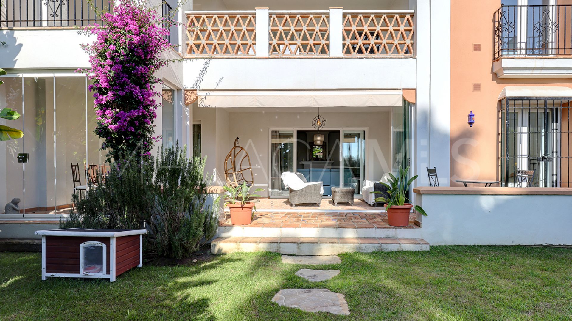 Appartement rez de chaussée for sale in Casares Playa