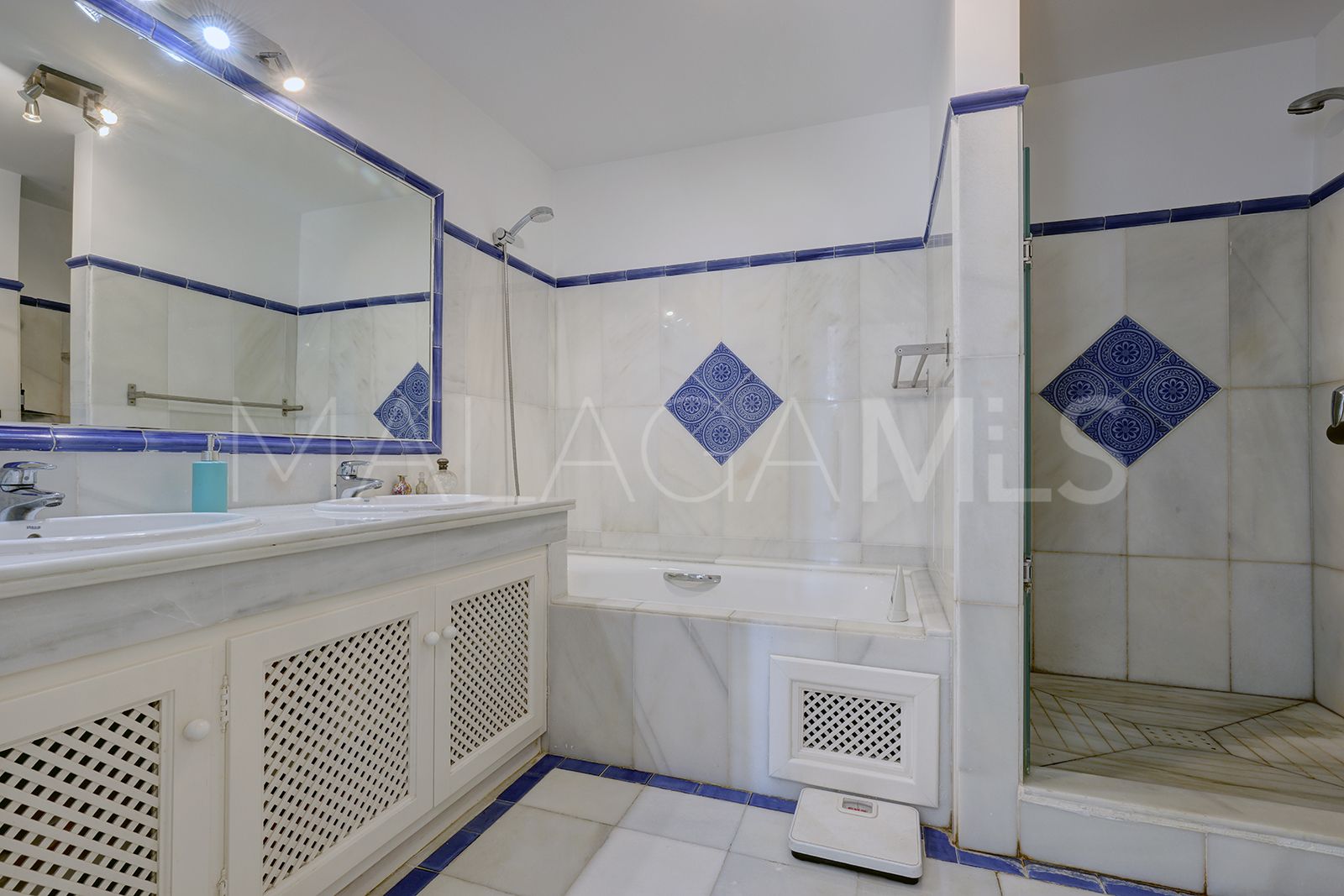 Appartement rez de chaussée for sale in Casares Playa