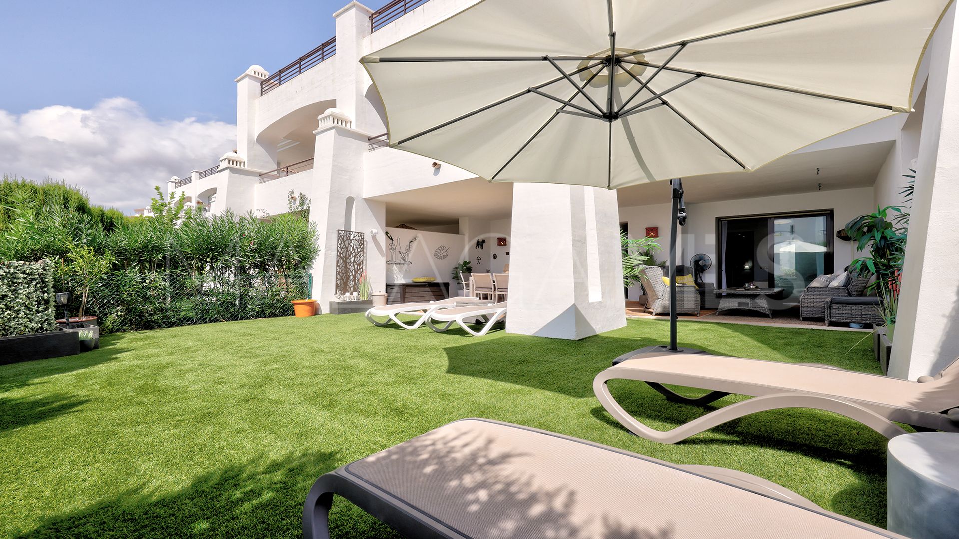 Erdgeschosswohnung for sale in Casares Golf