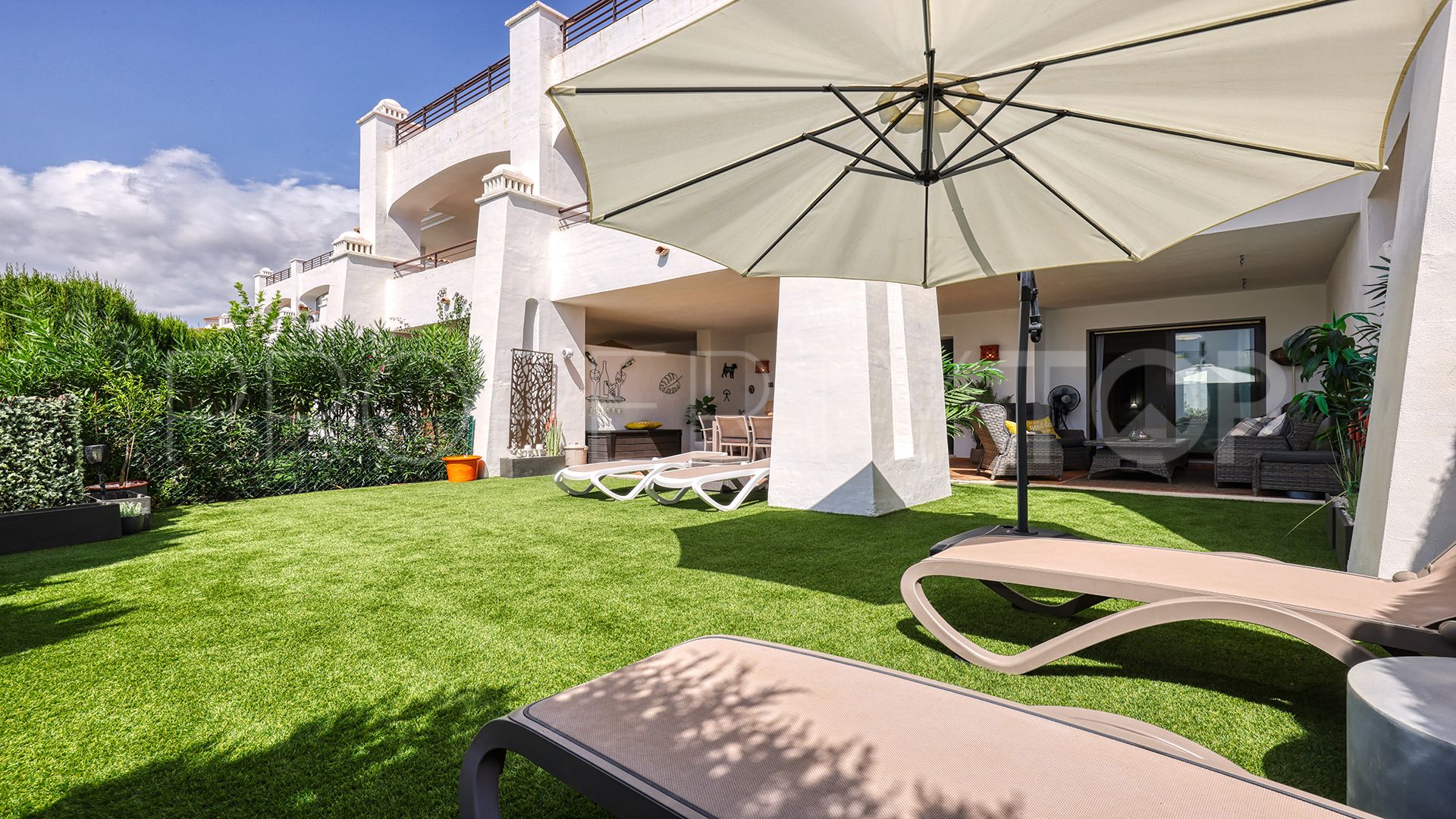 Casares Golf, apartamento planta baja a la venta