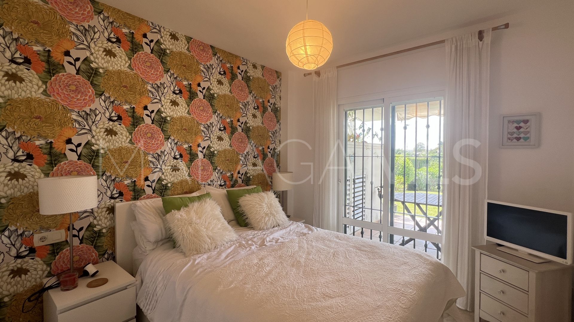 Buy apartamento planta baja in Casares Playa