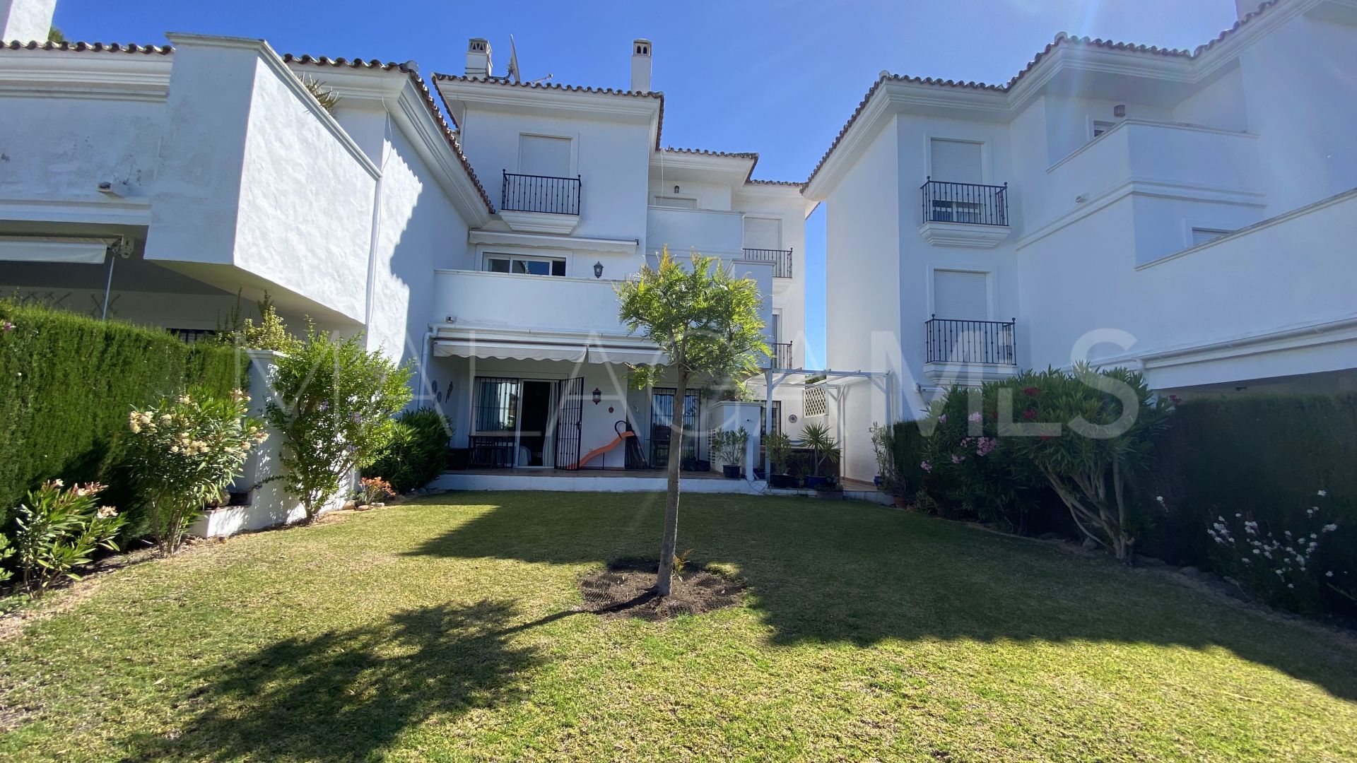Buy apartamento planta baja in Casares Playa