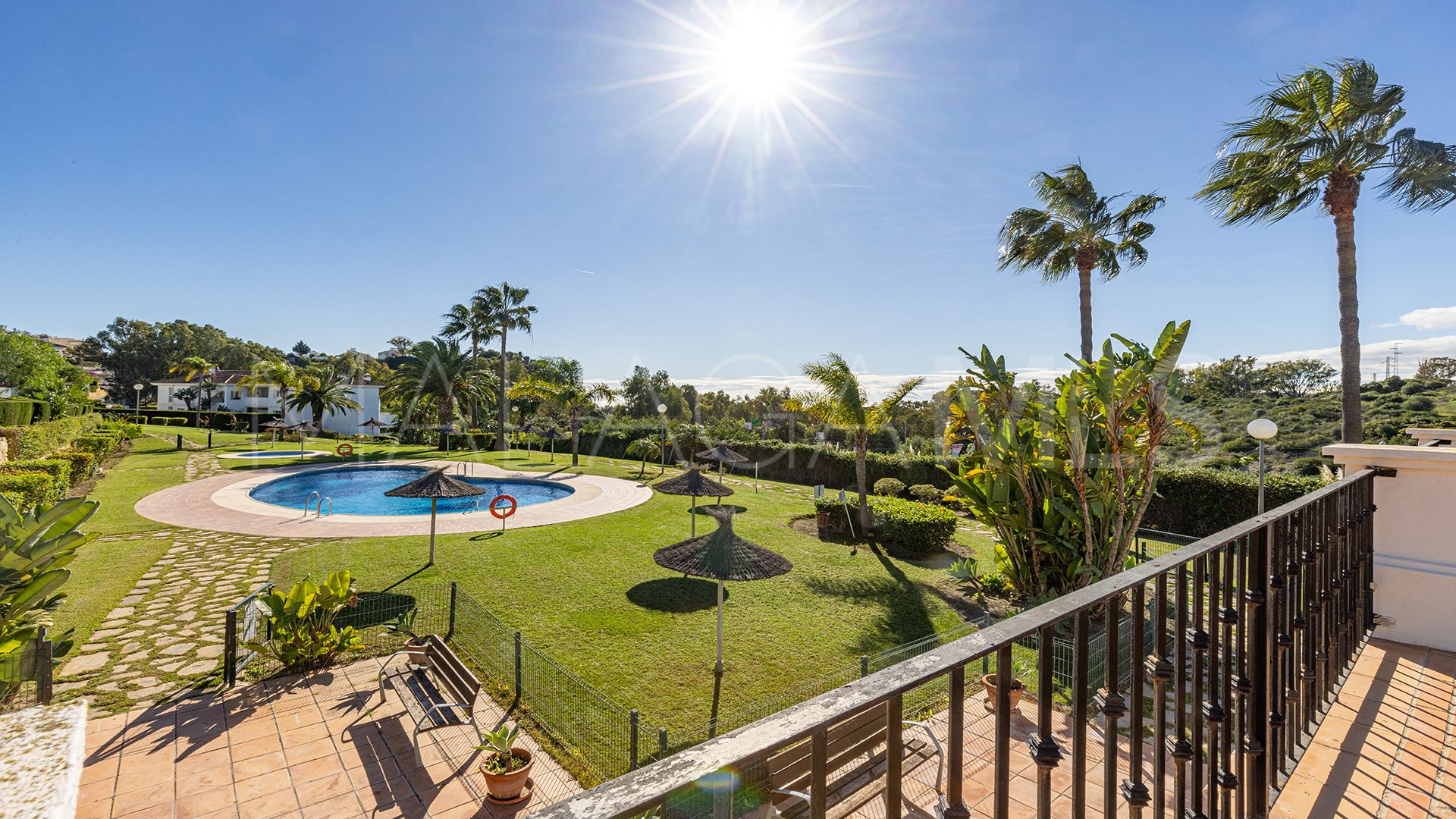 Buy apartamento planta baja in Casares Playa