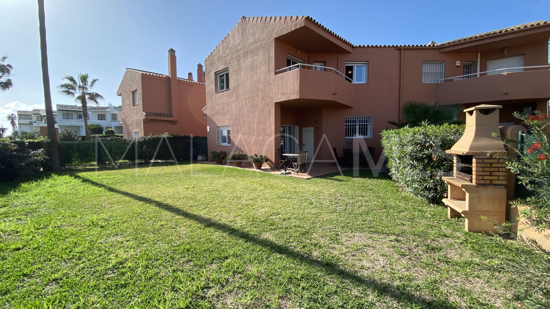 For sale semi detached house with 4 bedrooms in Manilva Beach