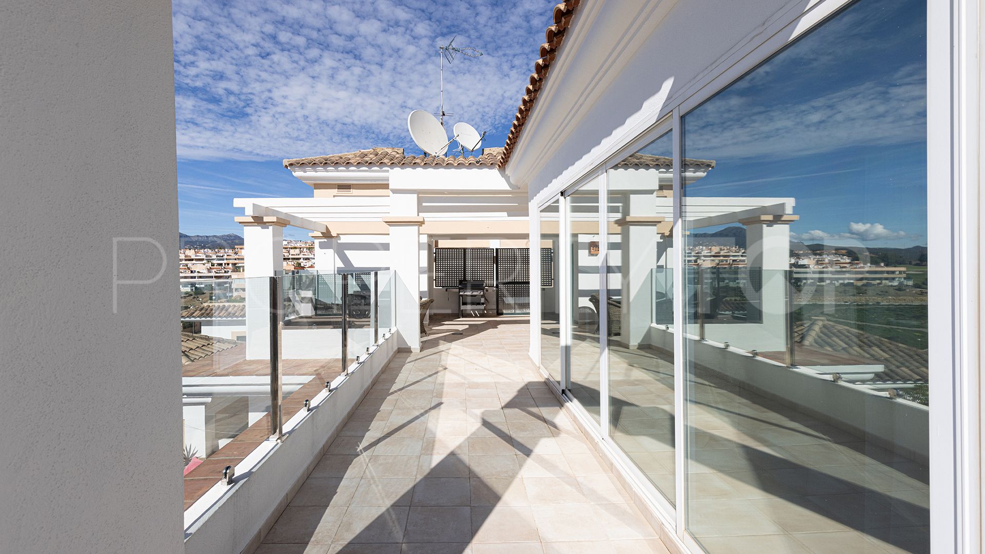 3 bedrooms Doña Julia penthouse for sale