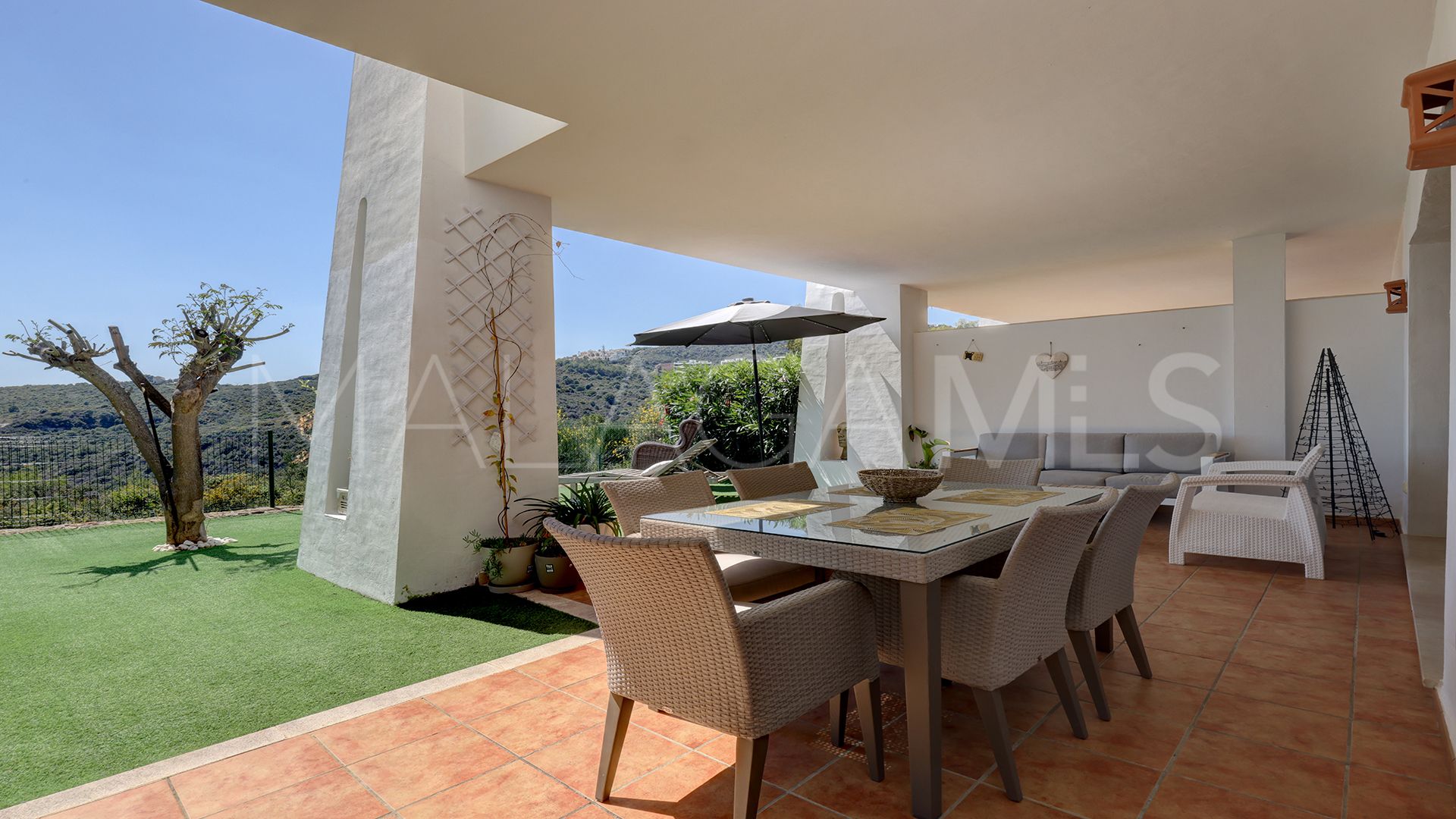 Ground floor apartment with 2 bedrooms for sale in Casares Golf