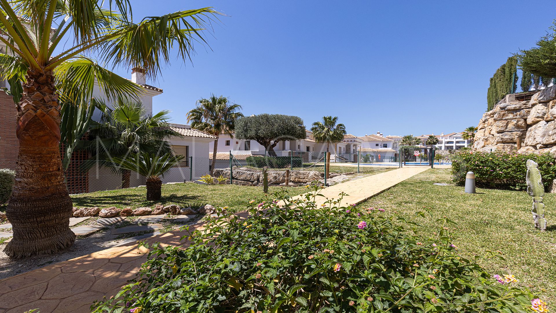 Ground floor apartment with 2 bedrooms for sale in Casares Golf