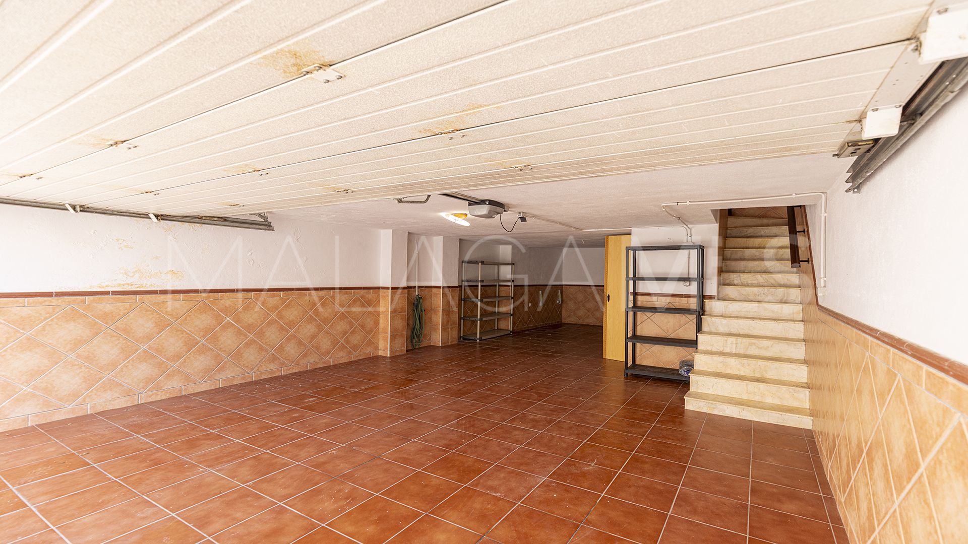 For sale 4 bedrooms town house in Manilva Beach