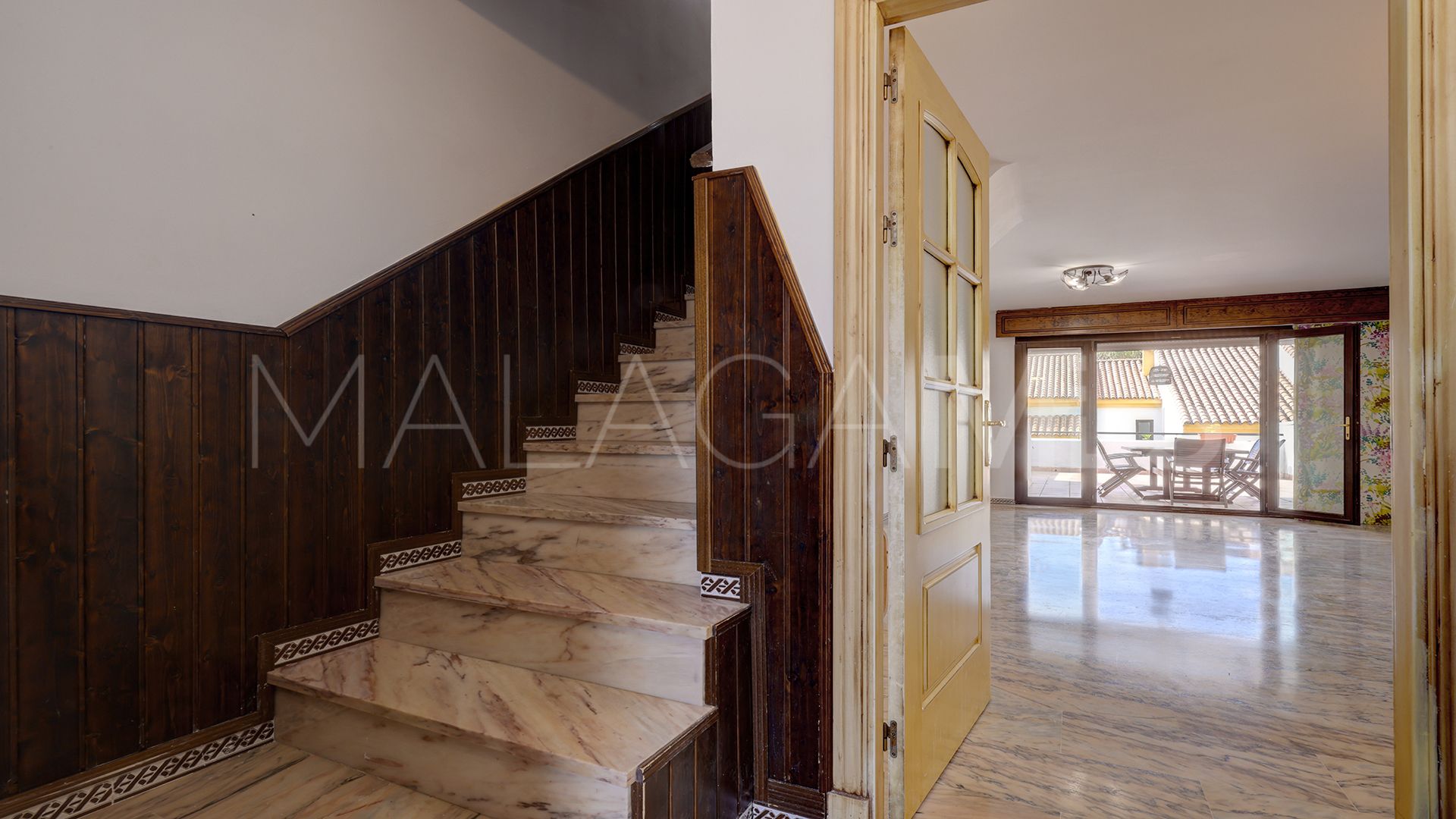 For sale 4 bedrooms town house in Manilva Beach
