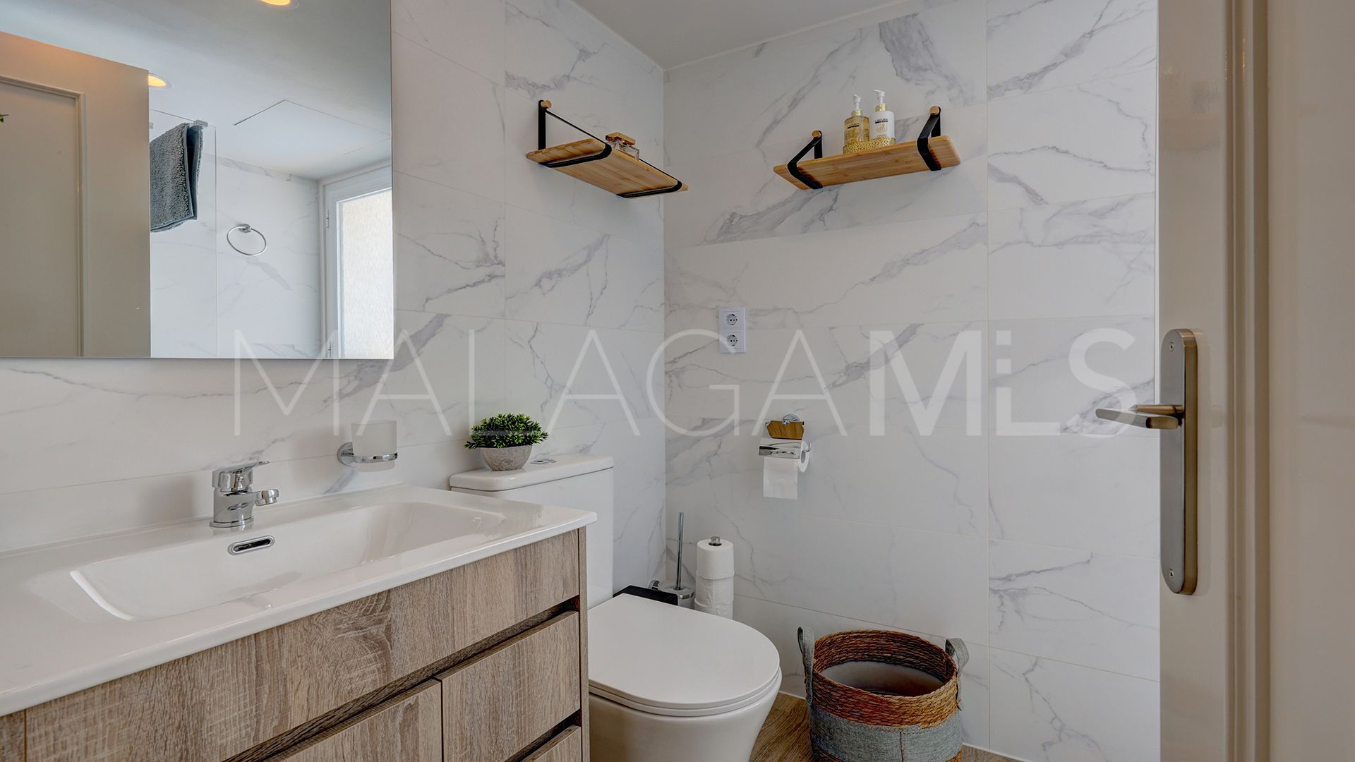 For sale Bahia de Casares ground floor apartment