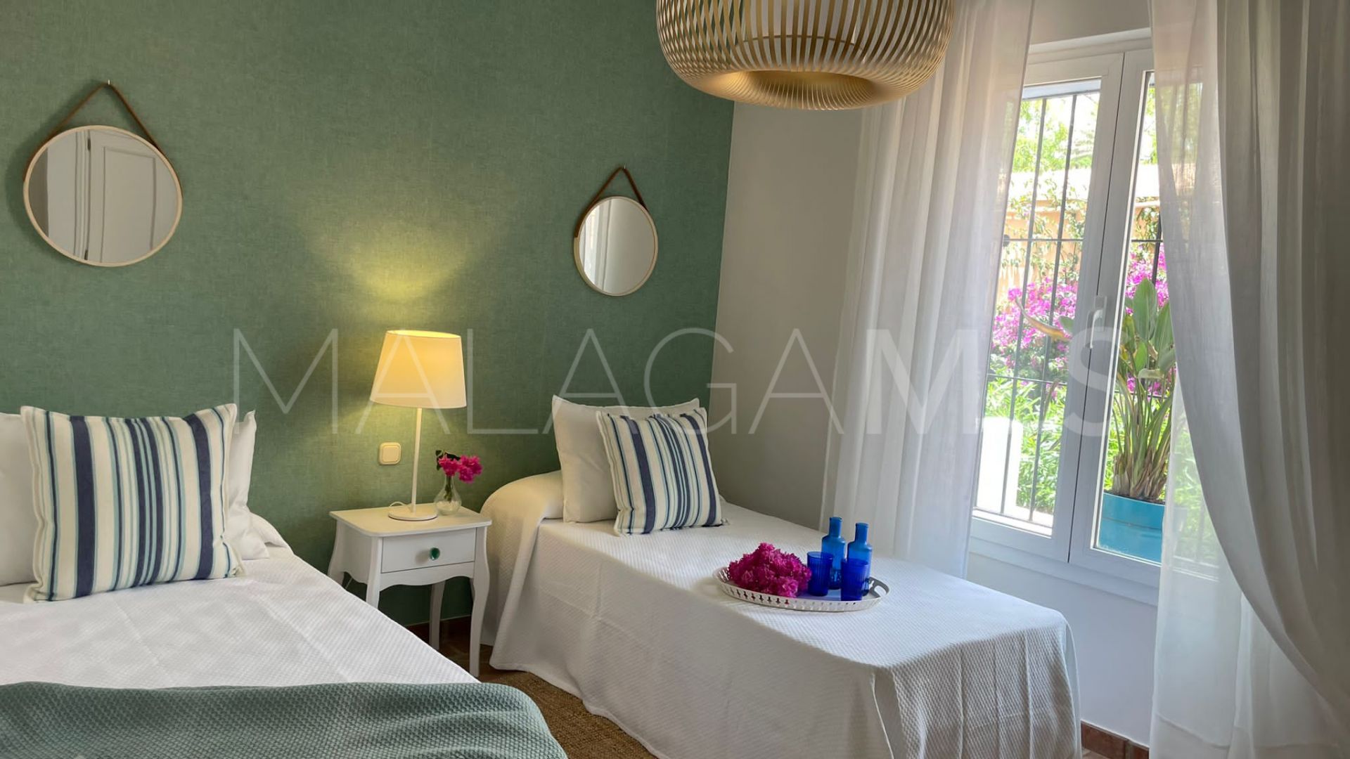 For sale ground floor apartment with 2 bedrooms in La Perla de la Bahía