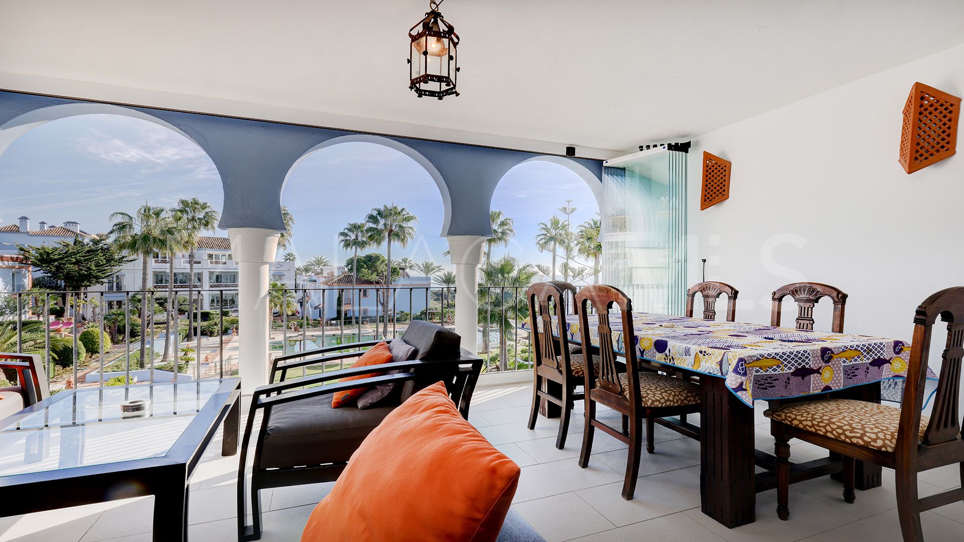 Zweistöckiges penthouse for sale in Casares Playa