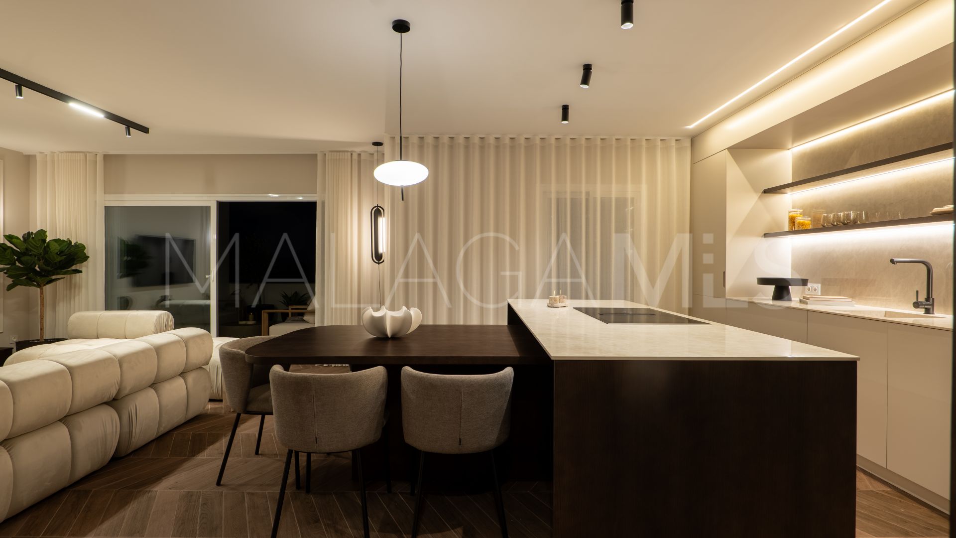 For sale penthouse in Los Almendros