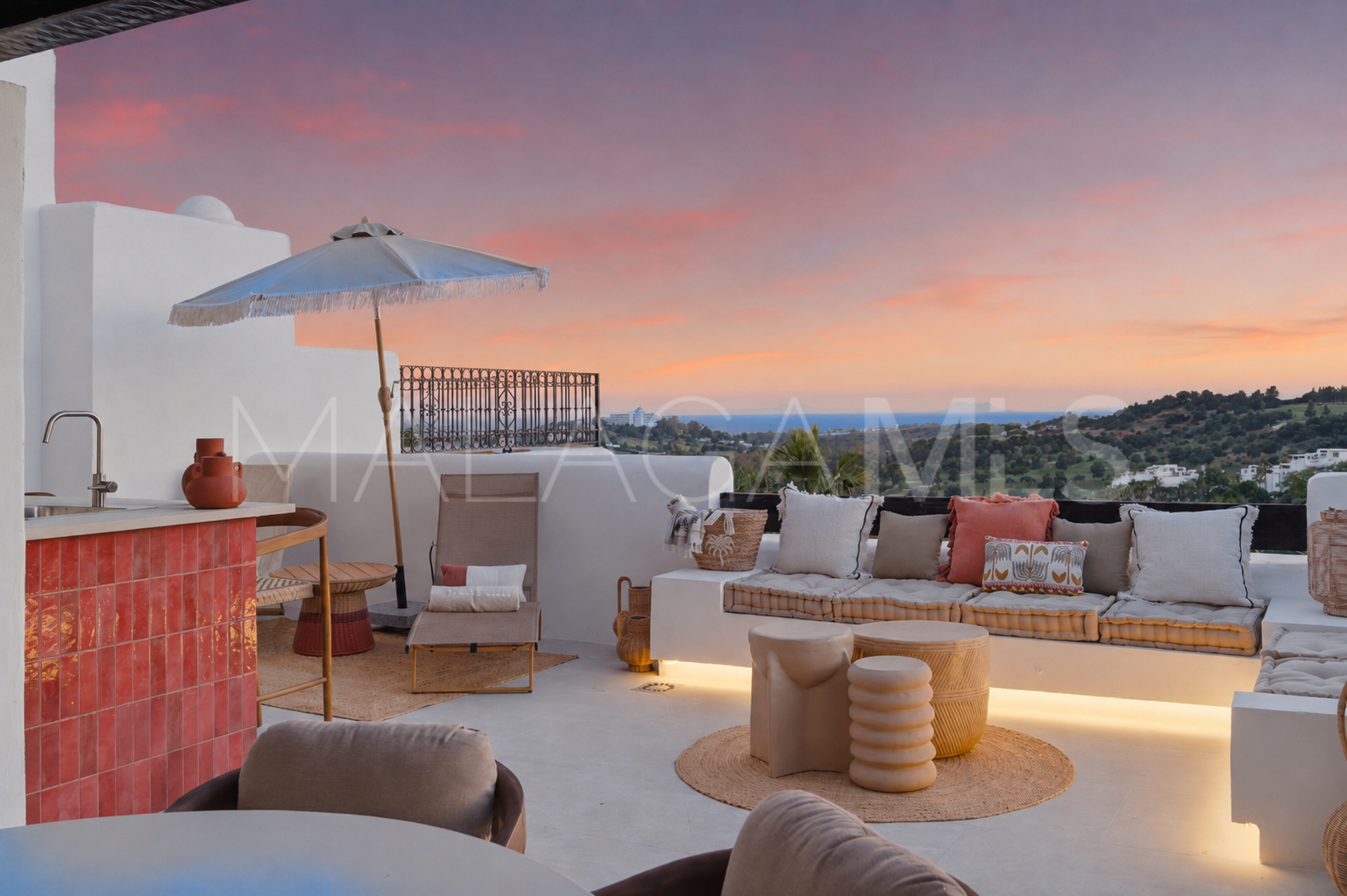 Duplex penthouse for sale in Lomas del Marqués