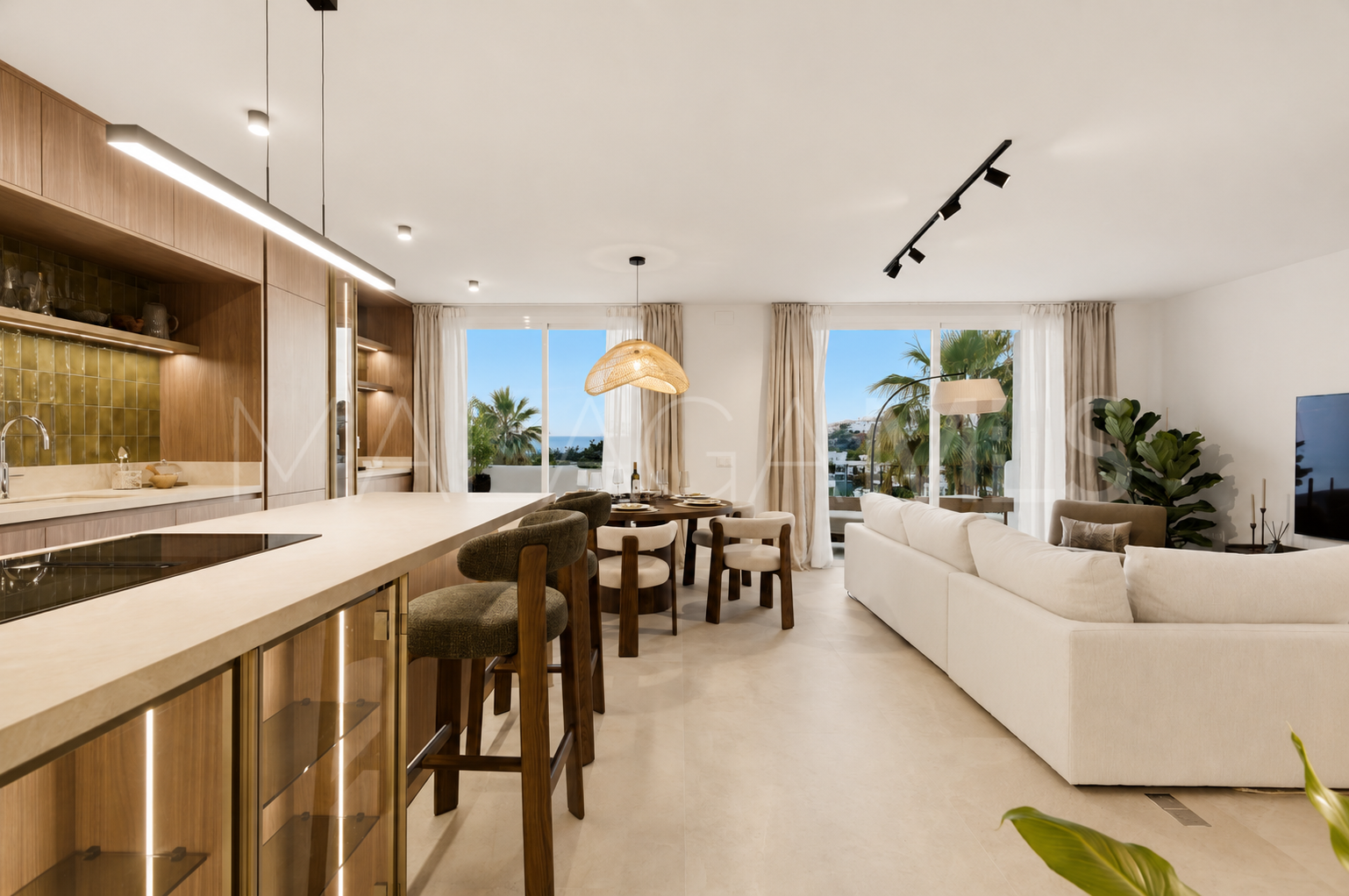 Duplex penthouse for sale in Lomas del Marqués