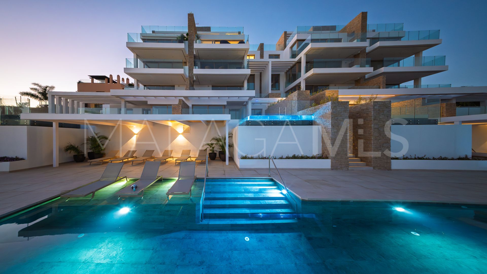 For sale ground floor apartment in Cala de Mijas