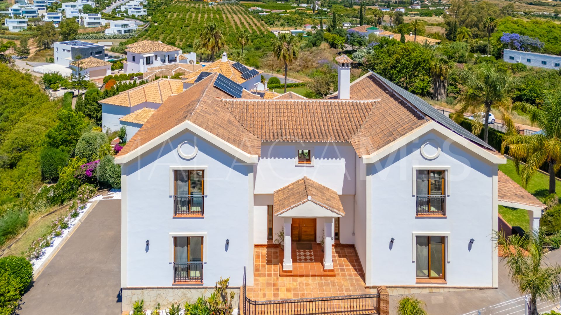 For sale La Cala Golf Resort villa with 5 bedrooms