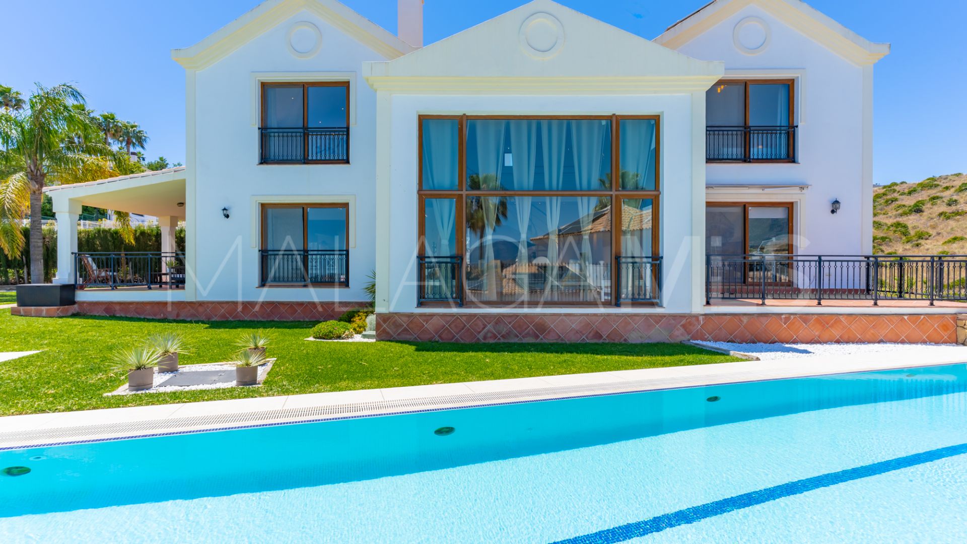 For sale La Cala Golf Resort villa with 5 bedrooms