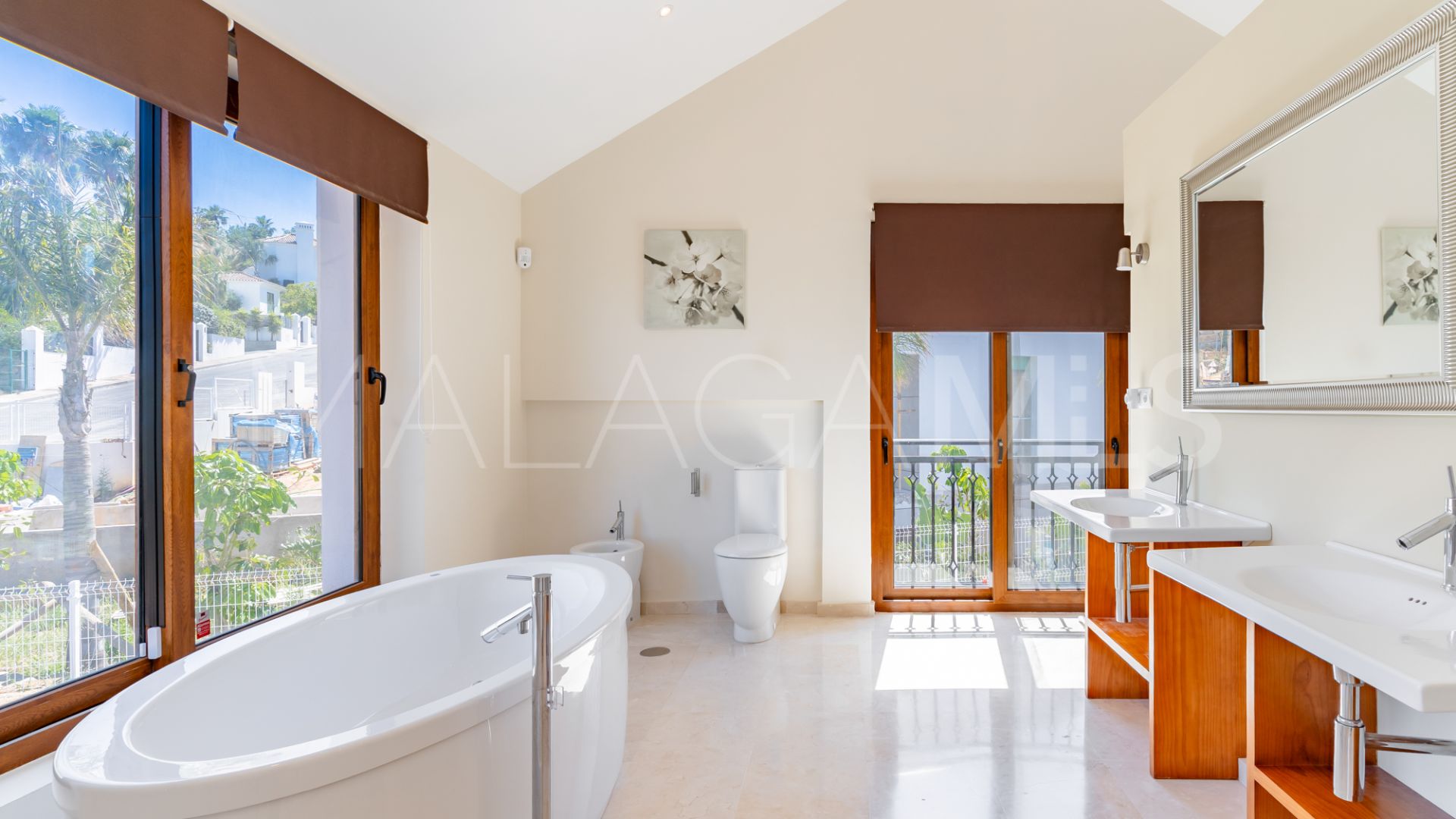 For sale La Cala Golf Resort villa with 5 bedrooms