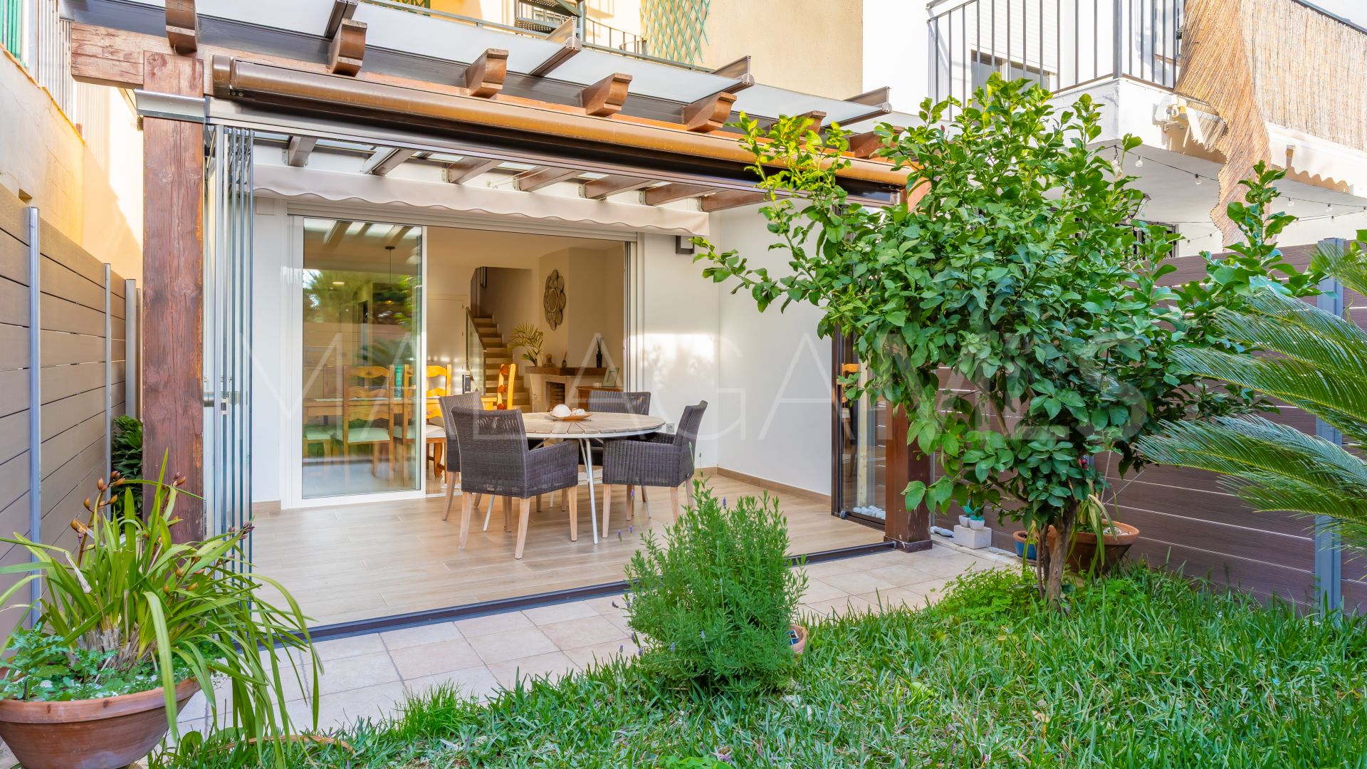 For sale 2 bedrooms town house in La Capellania