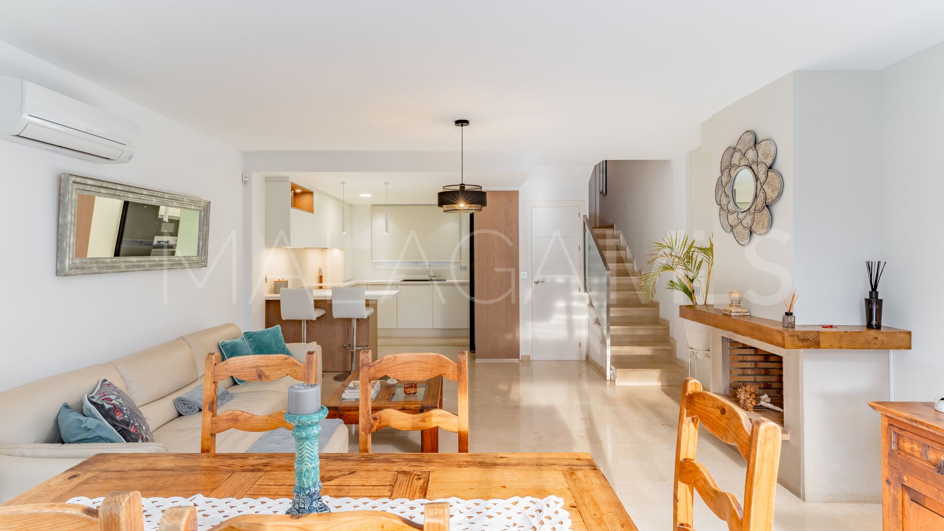 For sale 2 bedrooms town house in La Capellania