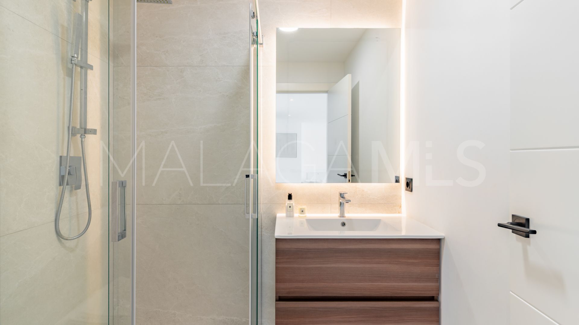 Villa a la venta in La Cala Golf Resort with 4 bedrooms