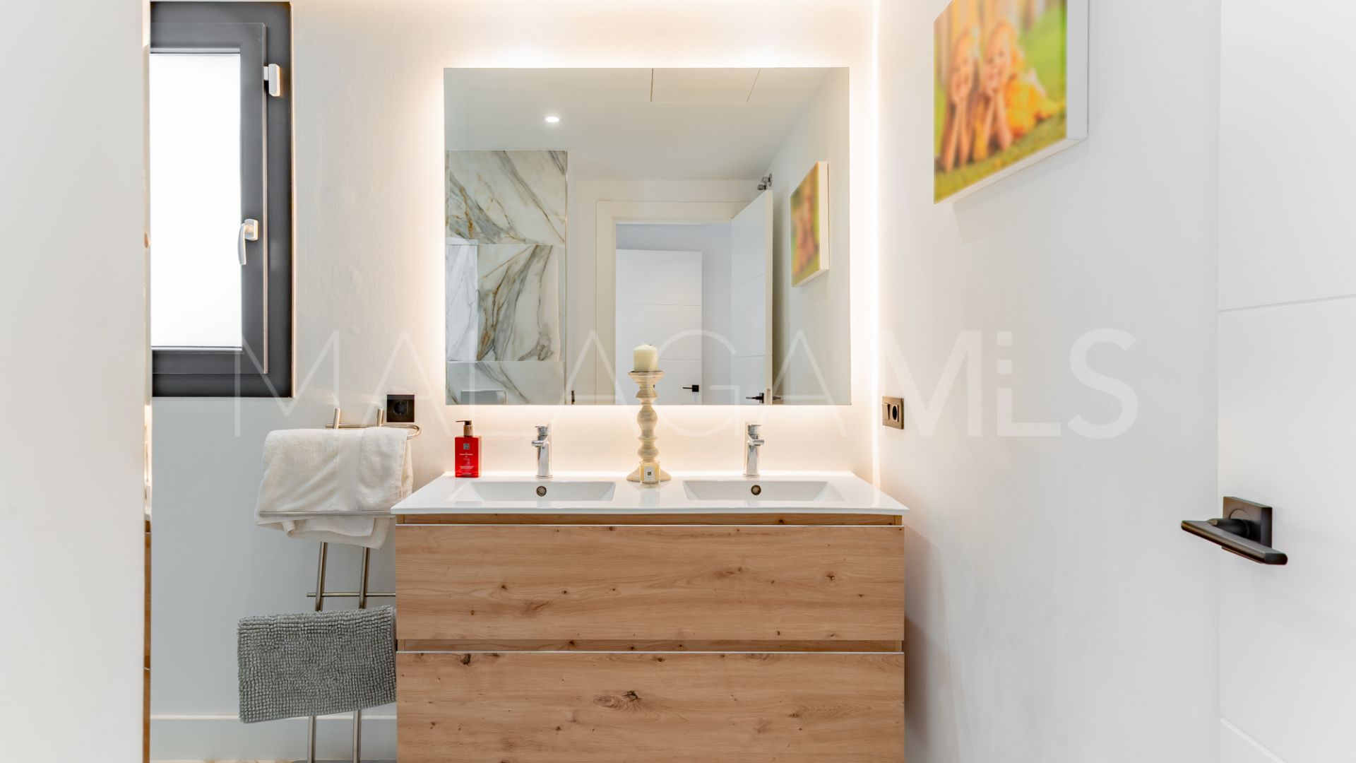 Villa a la venta in La Cala Golf Resort with 4 bedrooms