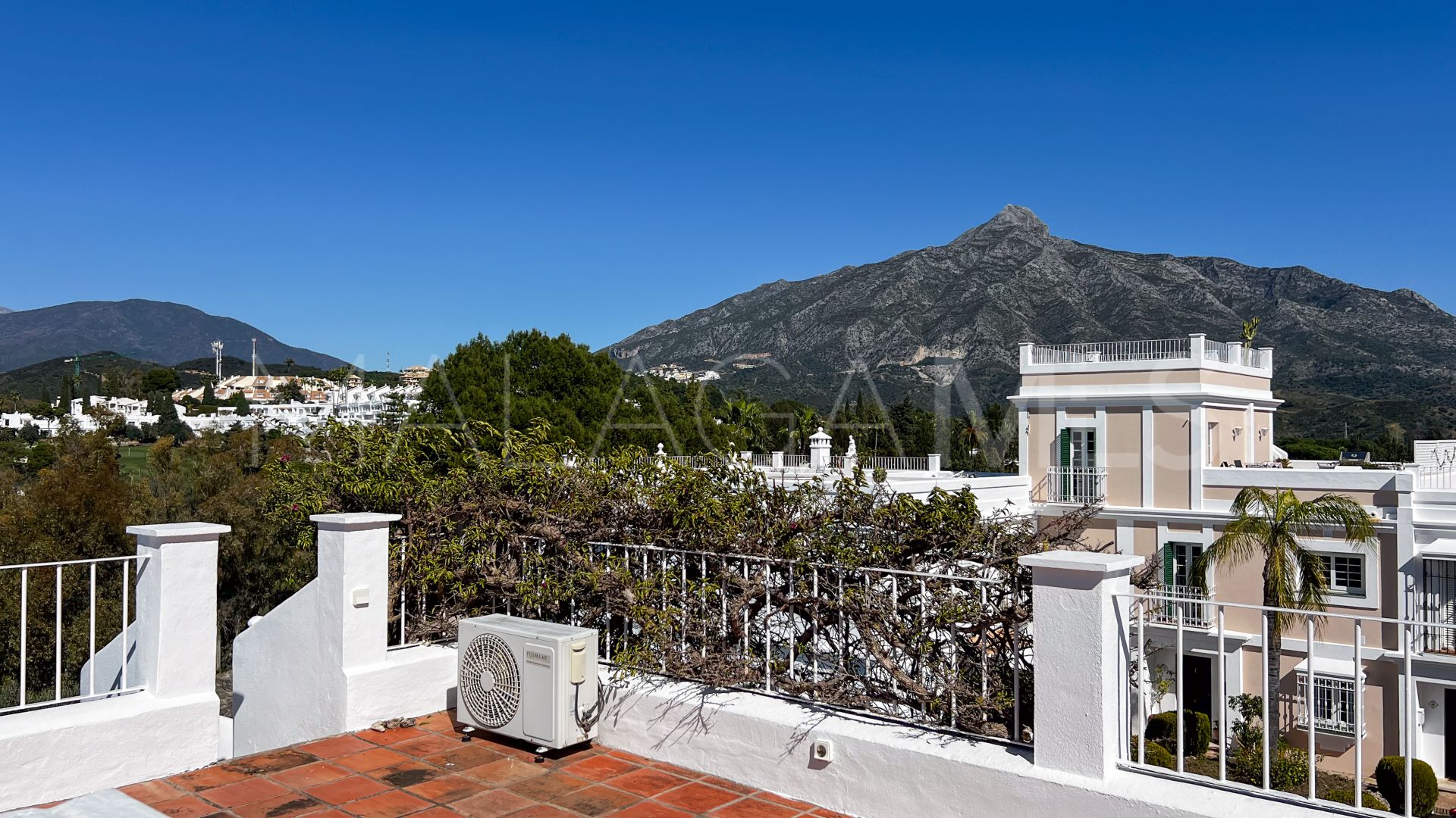 Radhus for sale in Aloha Pueblo