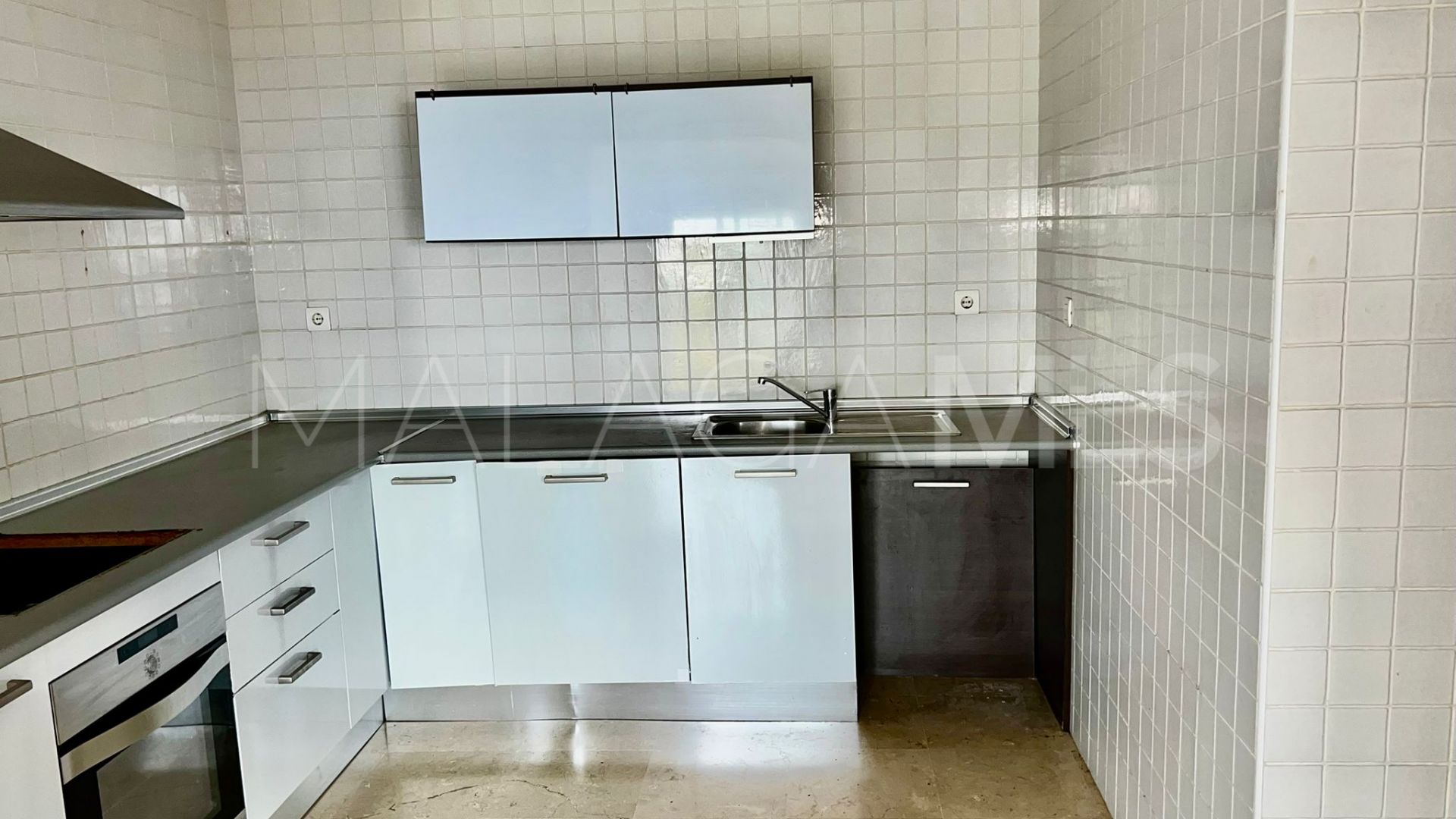 Duplex for sale in Cerros del Lago