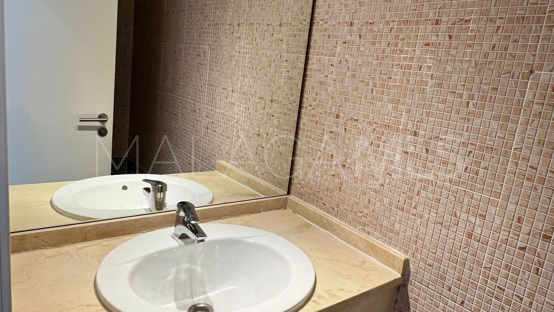 Duplex for sale in Cerros del Lago